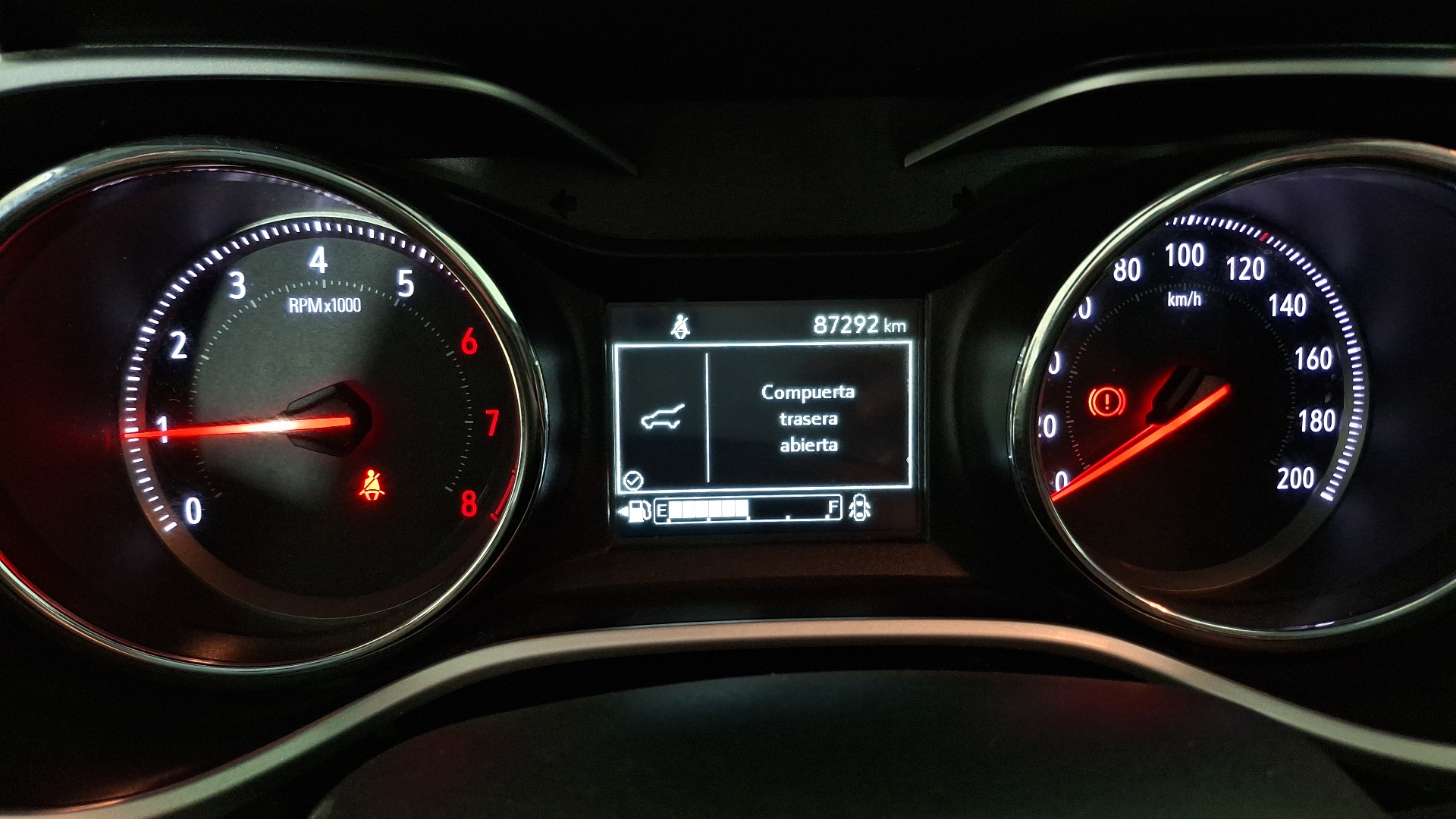 Chevrolet Tracker — foto 9 de 16