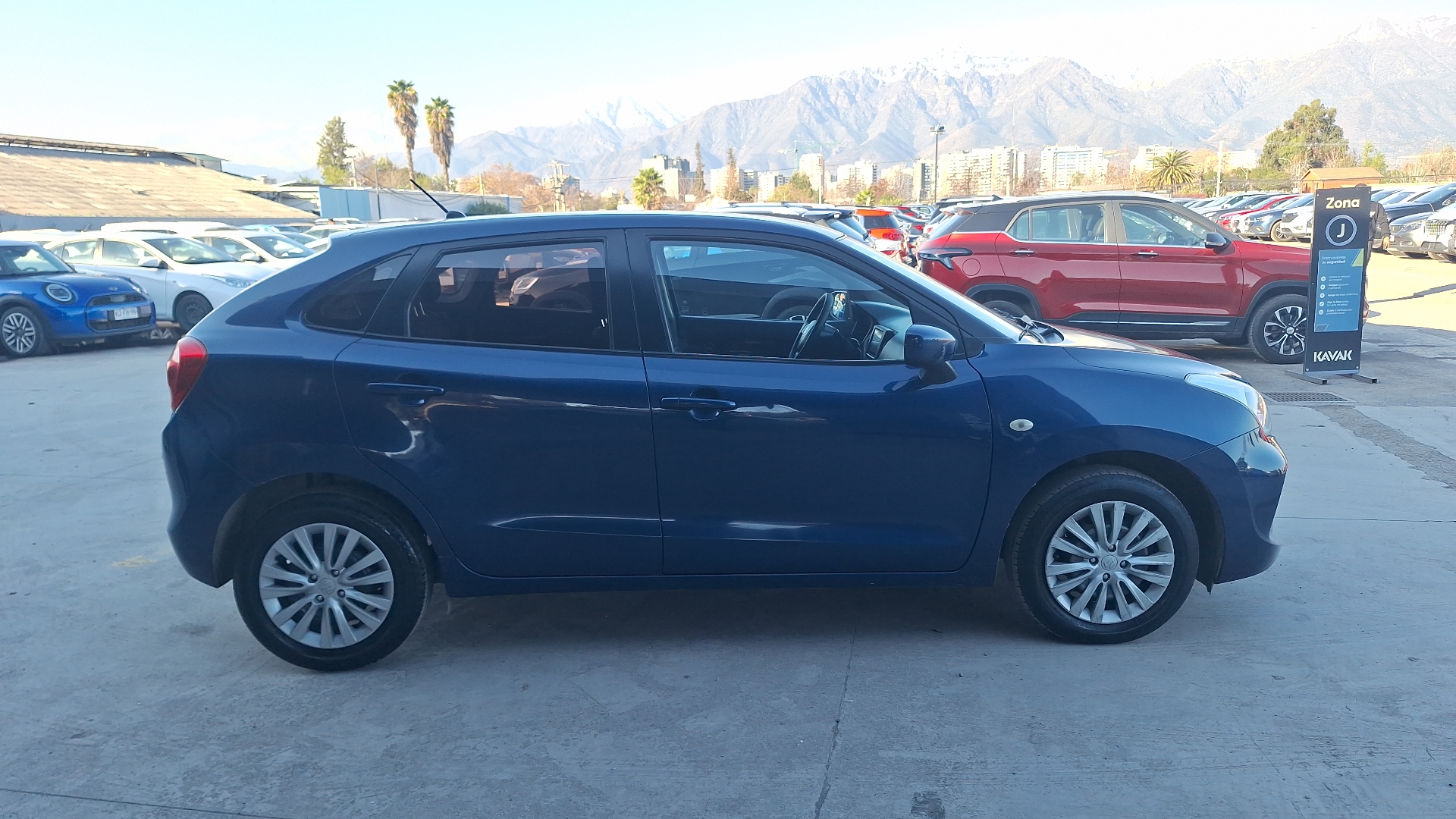 Suzuki Baleno — foto 5 de 14