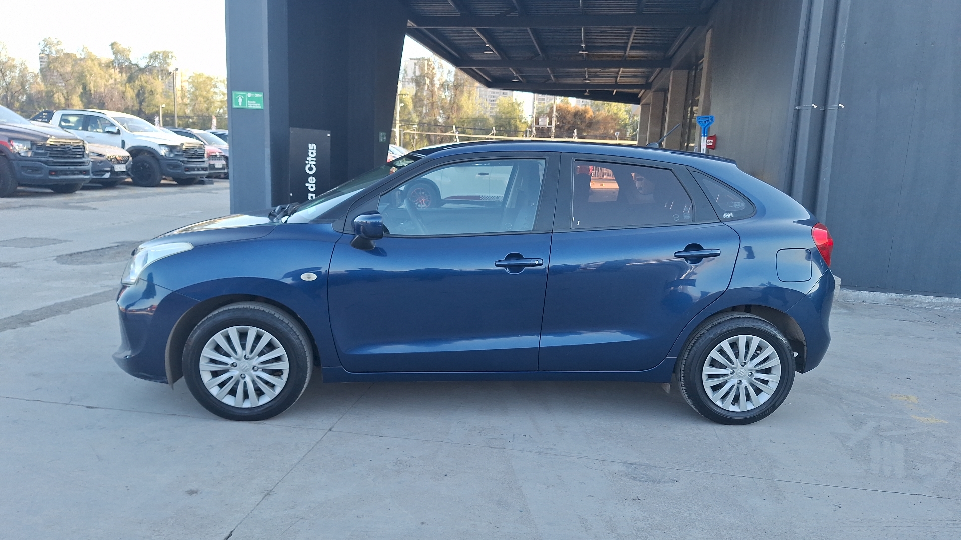 Suzuki Baleno — foto 2 de 14