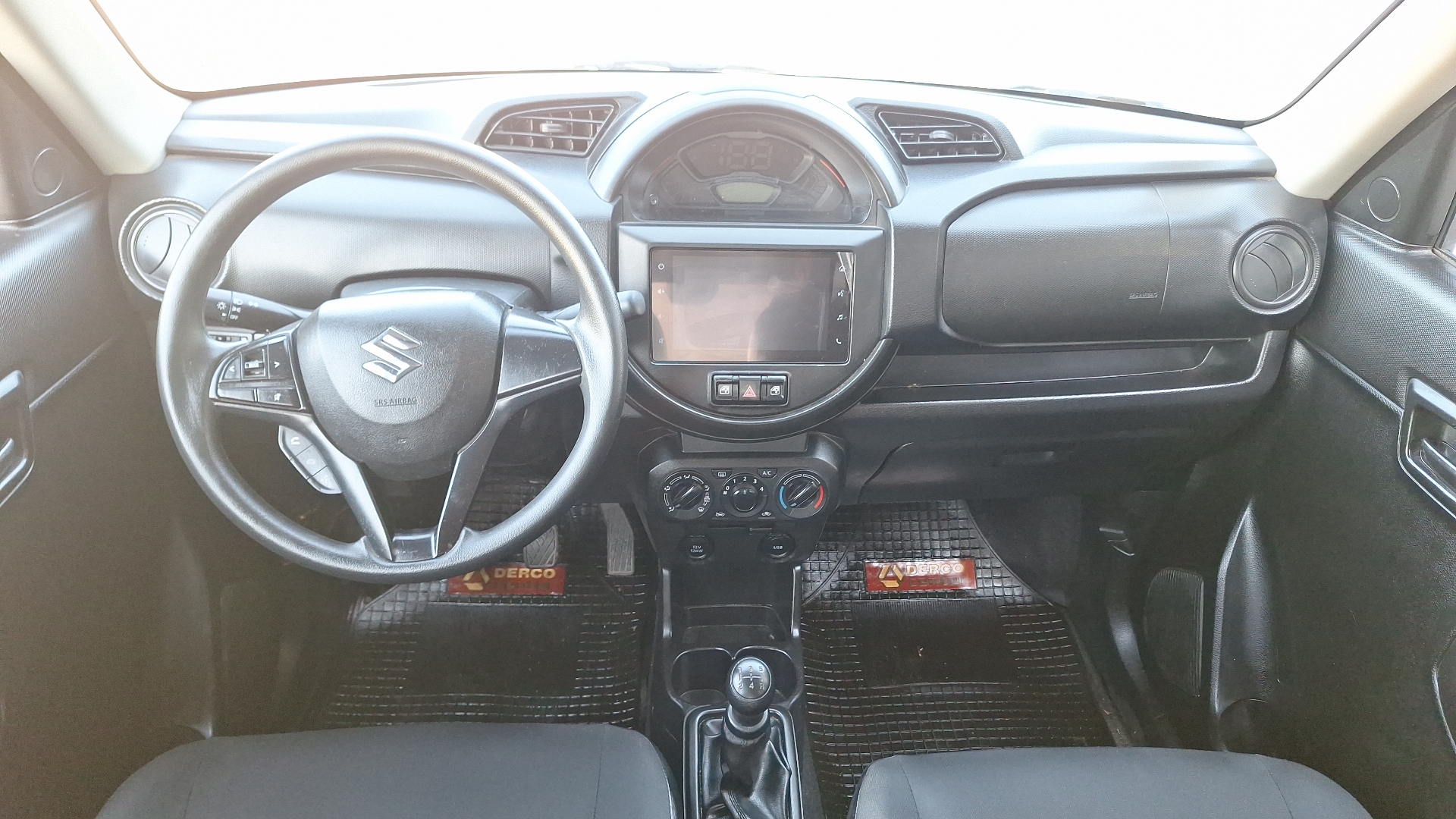 Suzuki S-Presso — foto 6 de 15