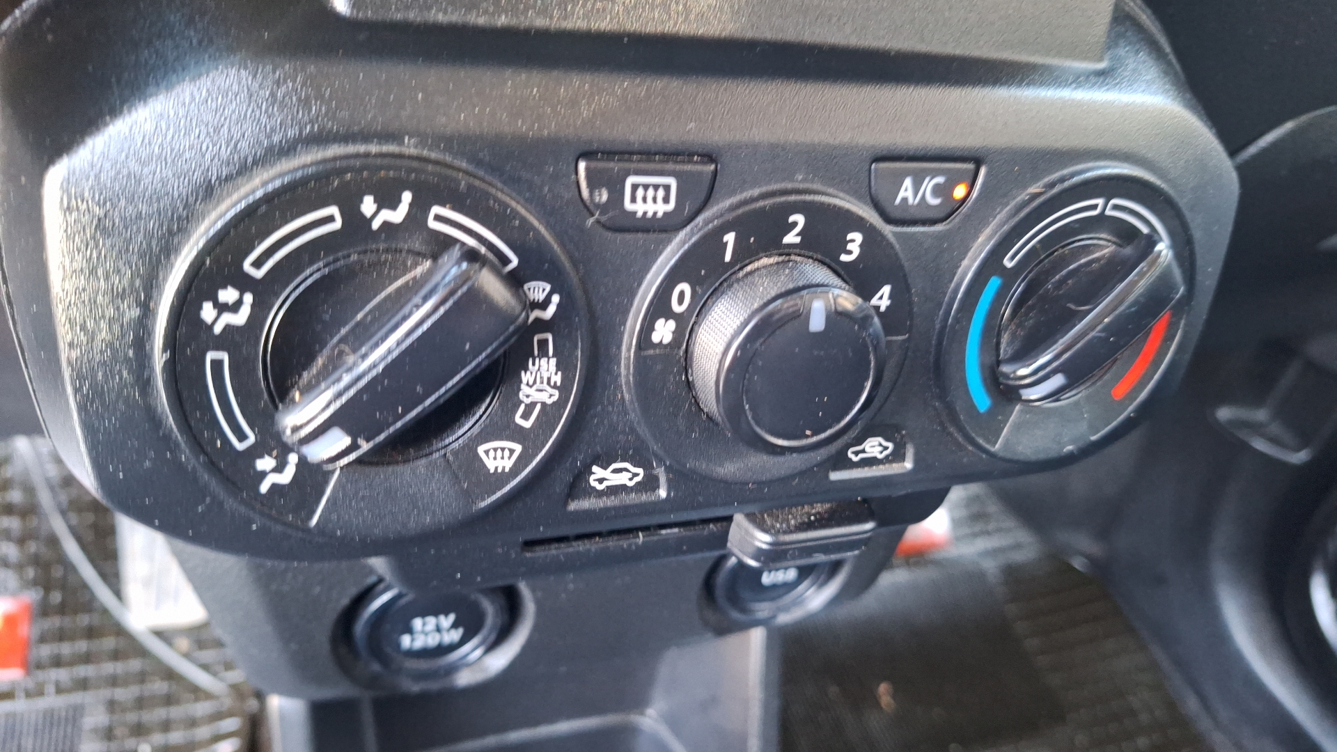 Suzuki S-Presso — foto 15 de 15