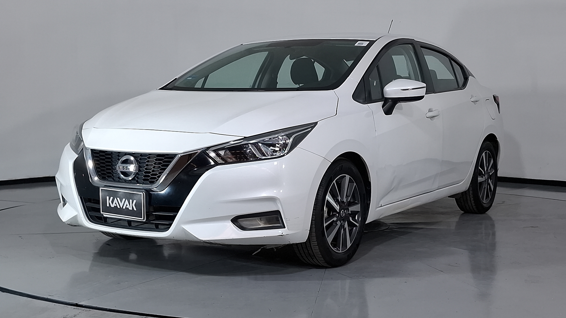 Nissan Versa 2021