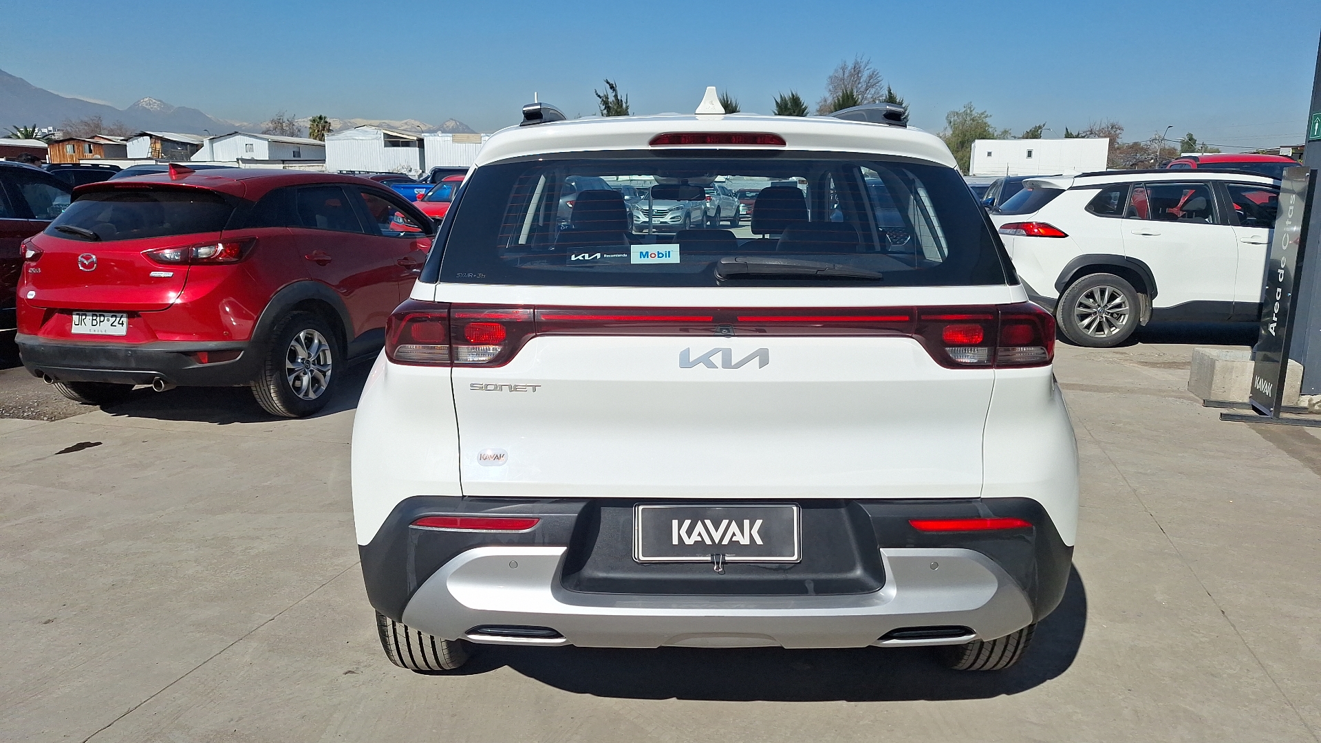 KIA Sonet — foto 3 de 15