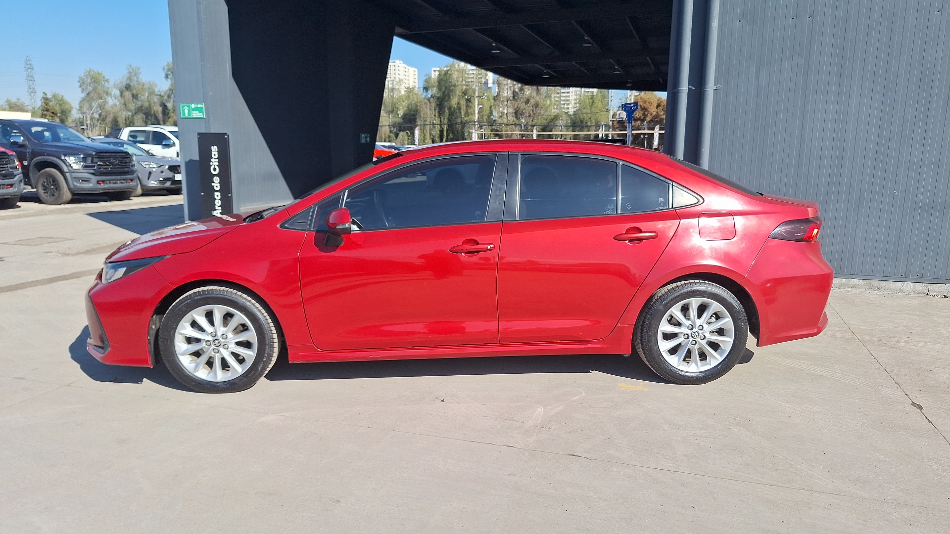 Toyota Corolla — foto 2 de 15