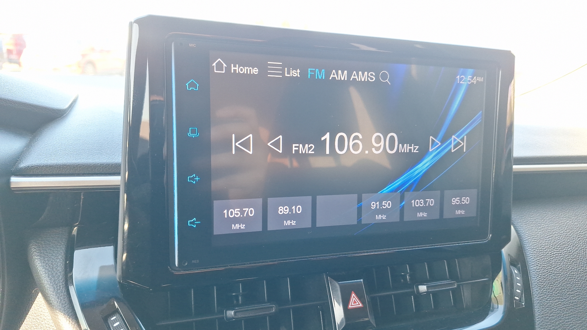 Toyota Corolla — foto 10 de 15