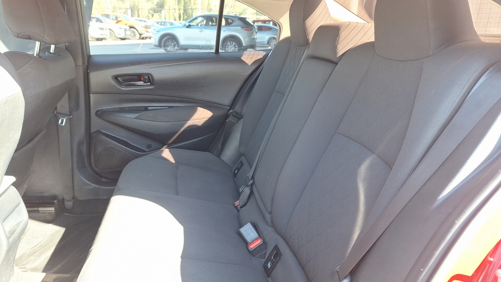 Toyota Corolla — foto 13 de 15