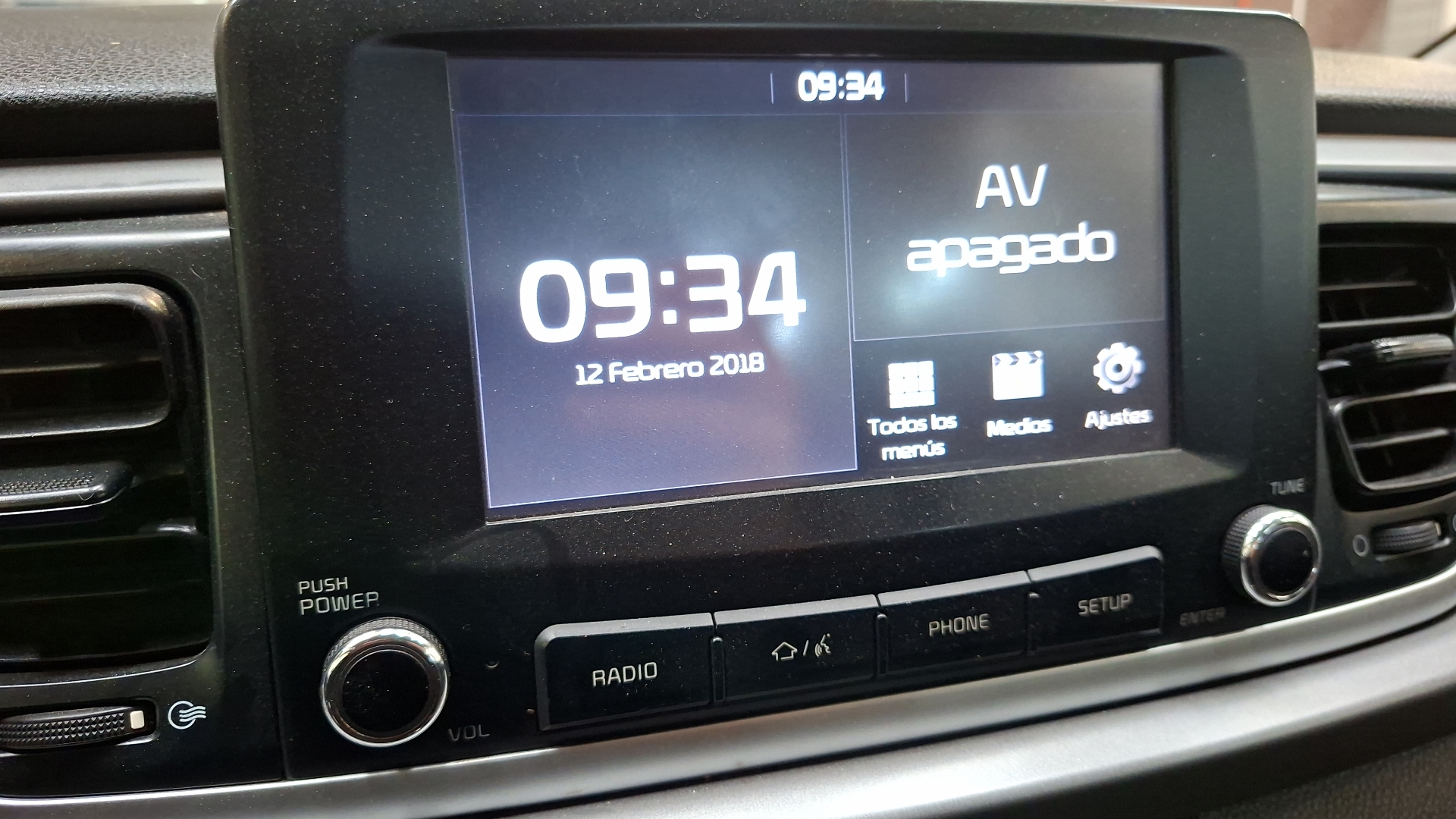 KIA Rio4 — foto 10 de 16