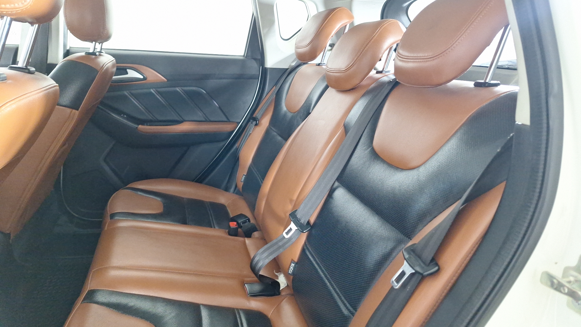 BAIC X35 — foto 15 de 18