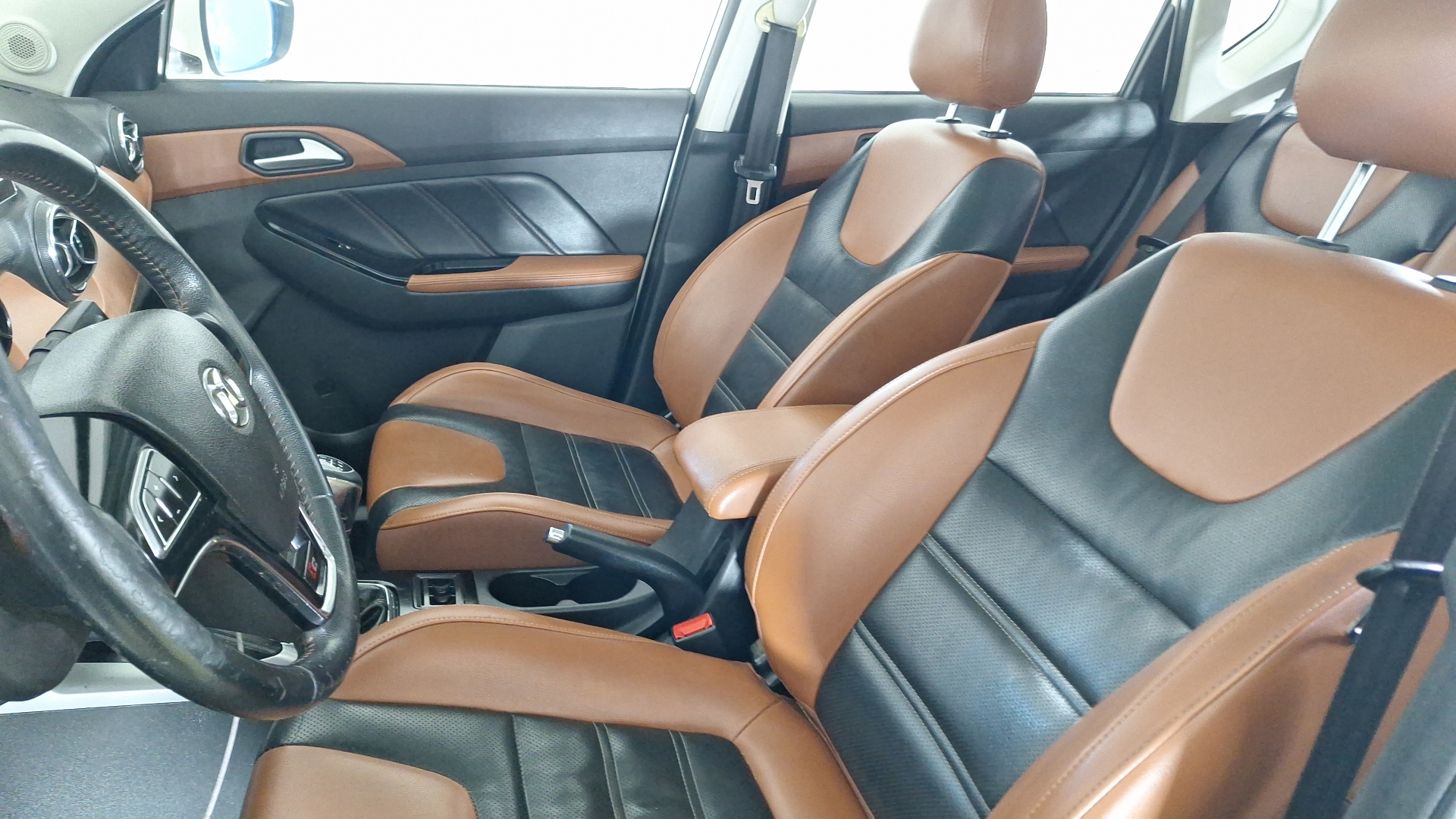 BAIC X35 — foto 16 de 18