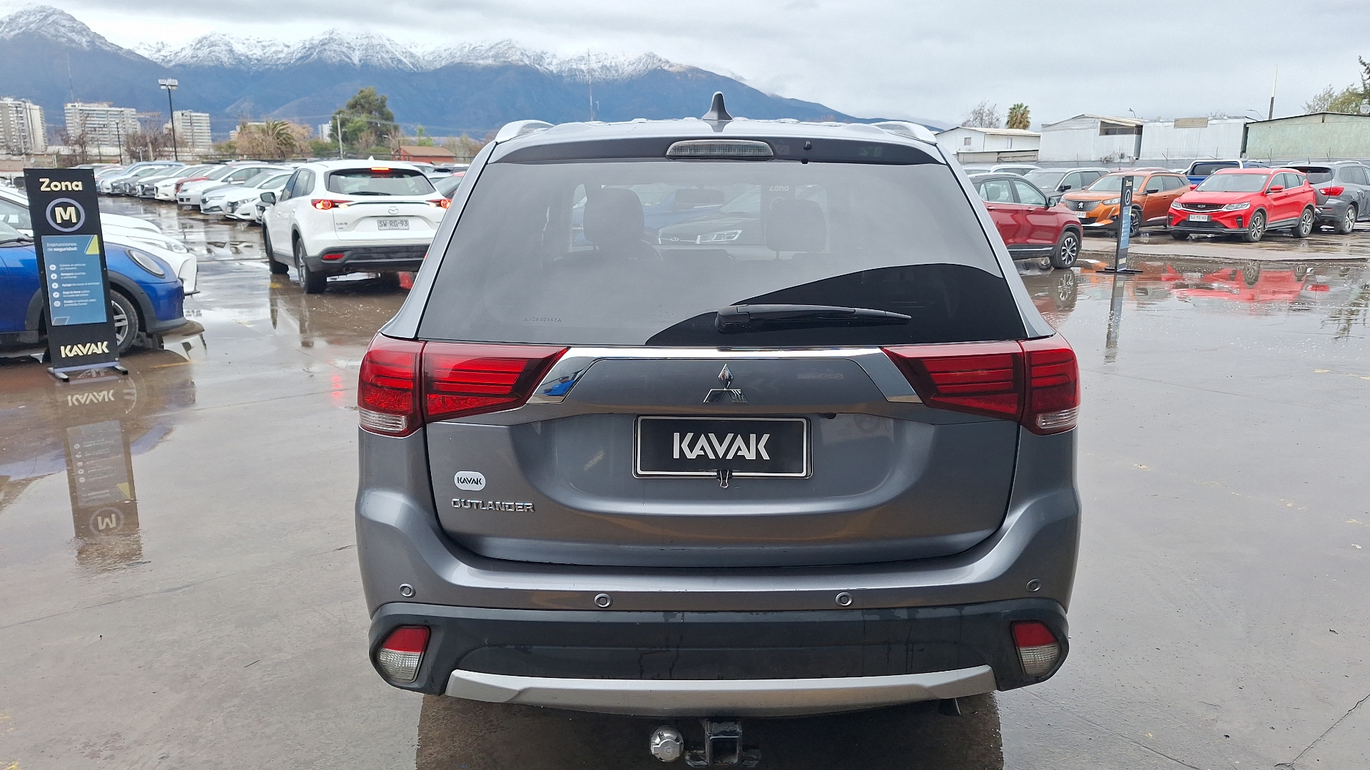 Mitsubishi Outlander — foto 3 de 15