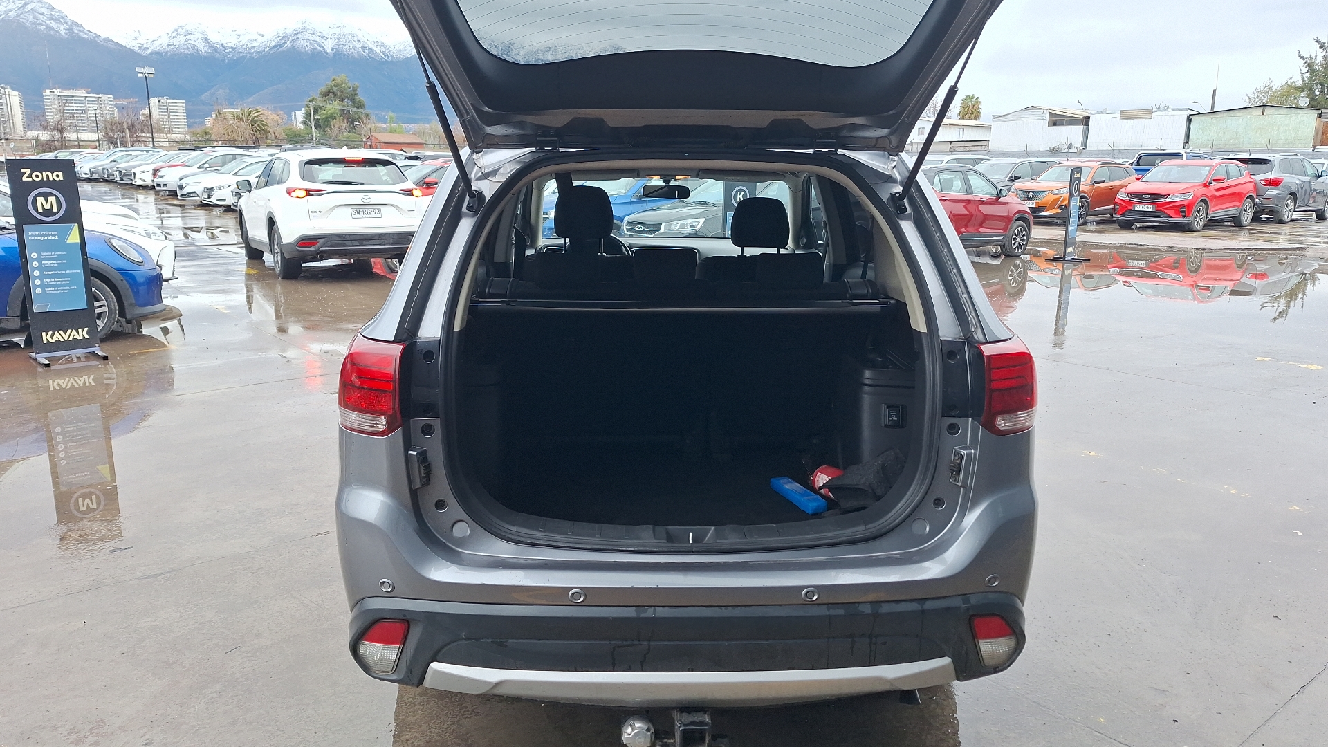 Mitsubishi Outlander — foto 4 de 15