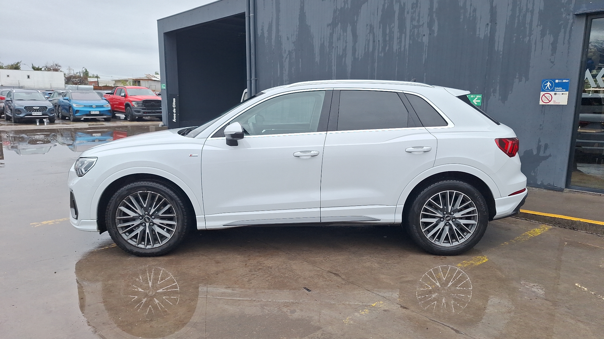 Audi Q3 — foto 2 de 15