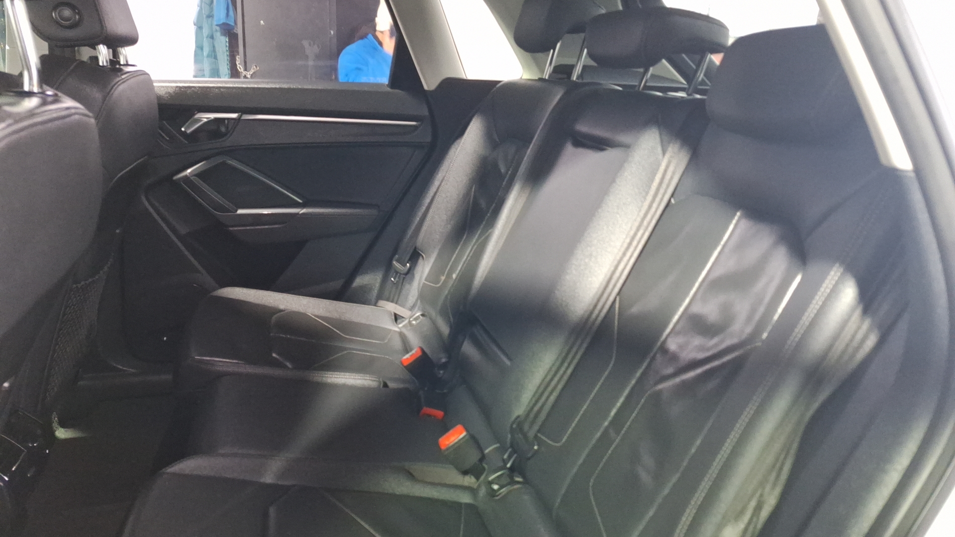 Audi Q3 — foto 13 de 15