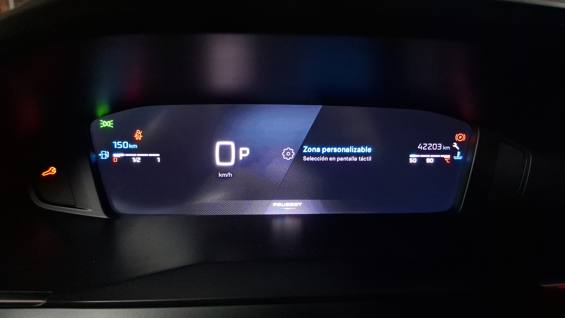 Peugeot 2008 — foto 9 de 16