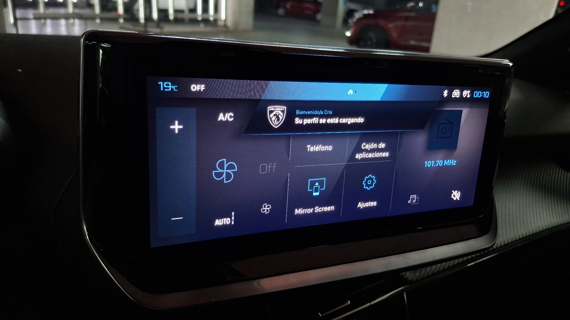 Peugeot 2008 — foto 10 de 16