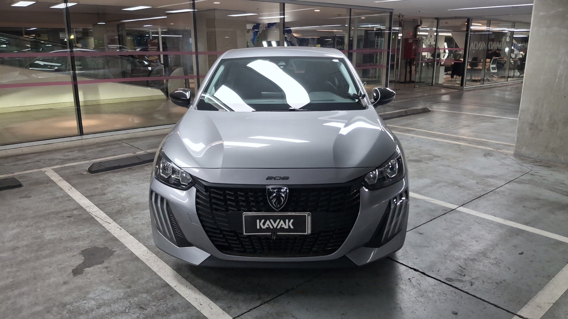 Peugeot 208 — foto 2 de 15