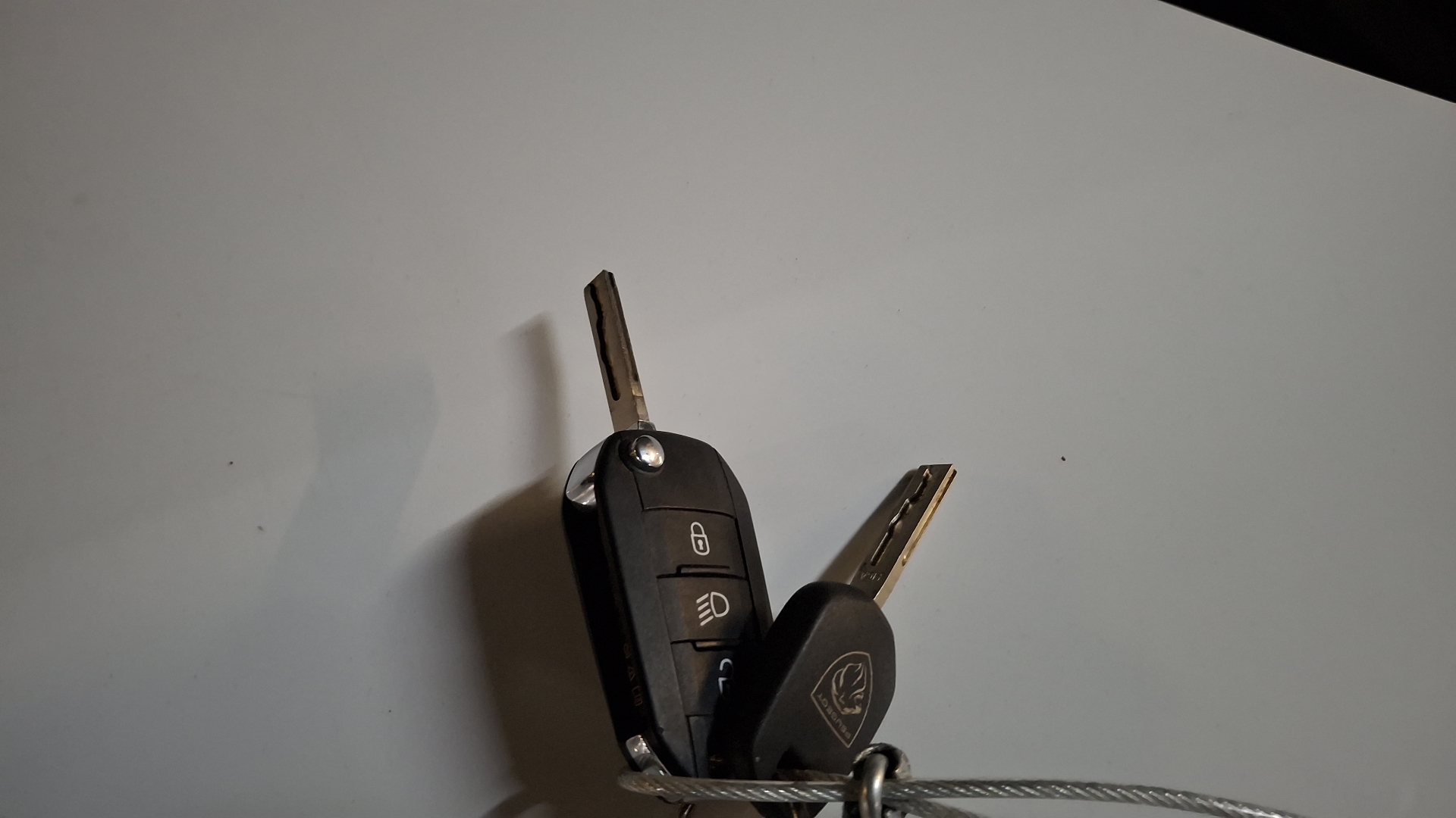 Peugeot 208 — foto 15 de 15