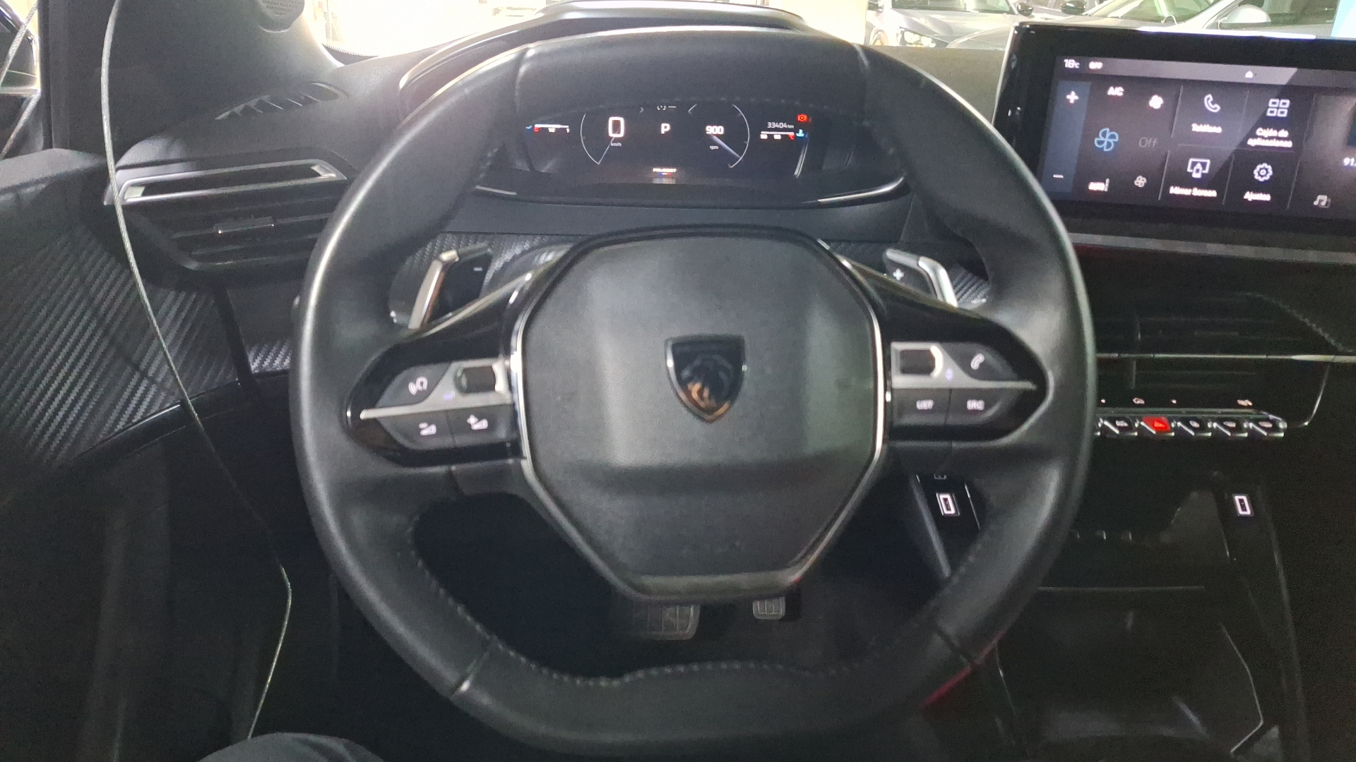 Peugeot 2008 — foto 8 de 15