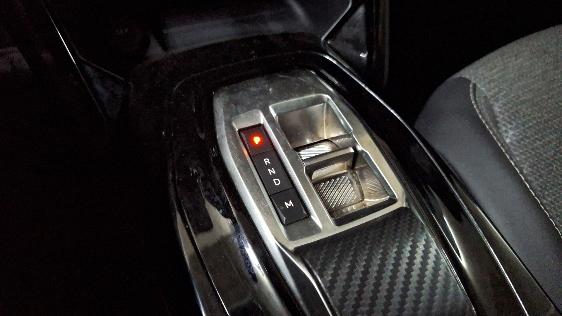 Peugeot 2008 — foto 11 de 15