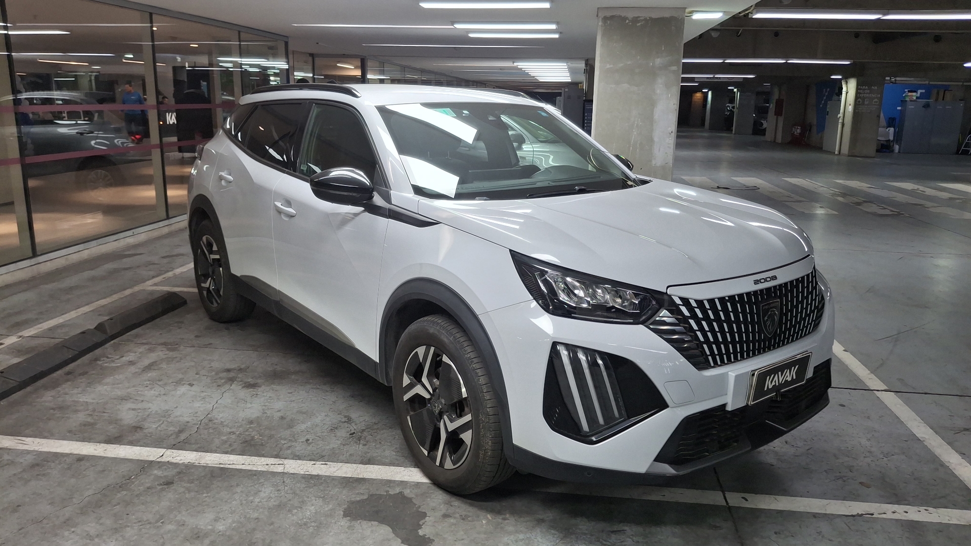 Peugeot 2008 — foto 3 de 16