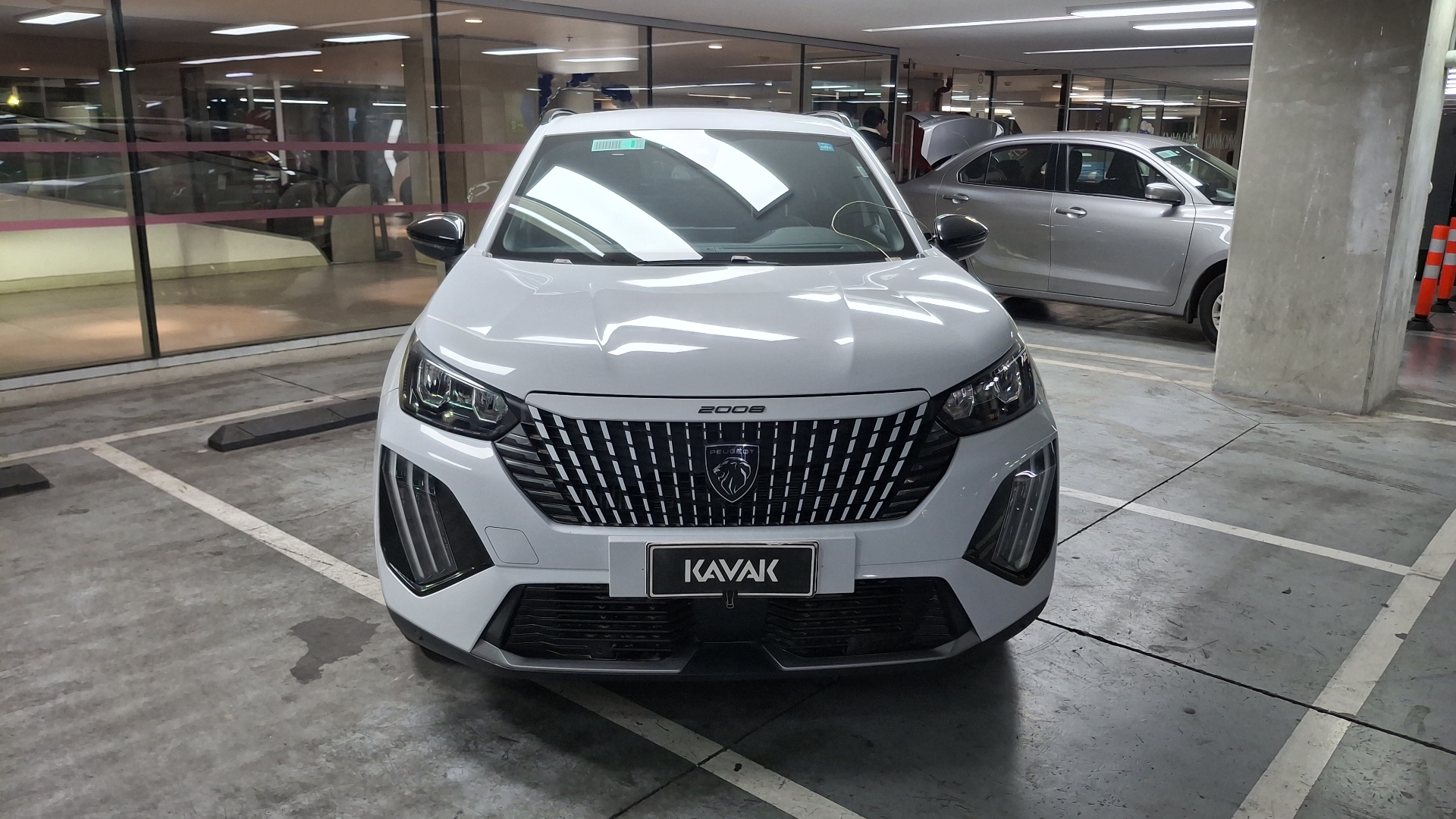 Peugeot 2008 — foto 2 de 16