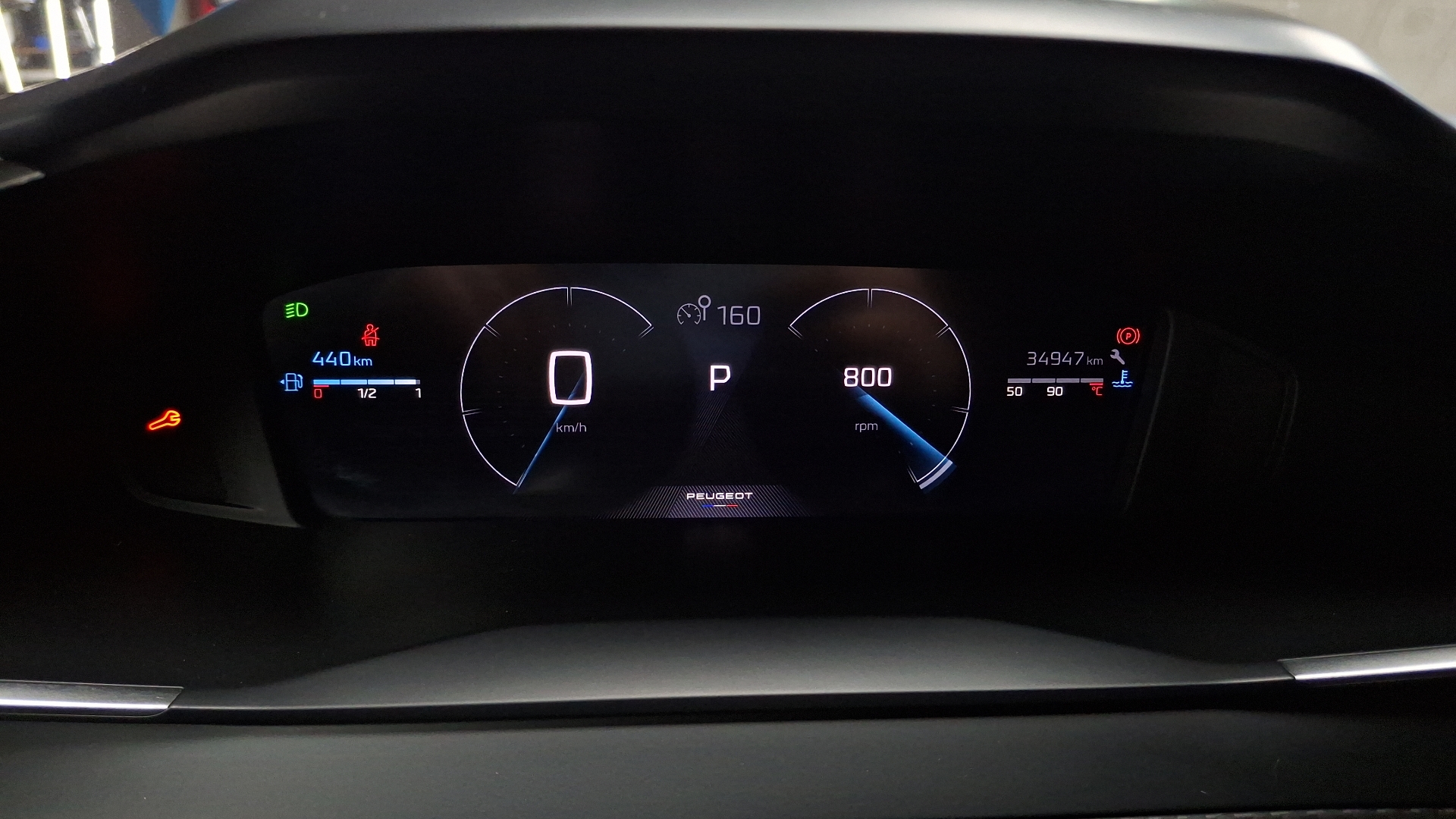 Peugeot 2008 — foto 9 de 16