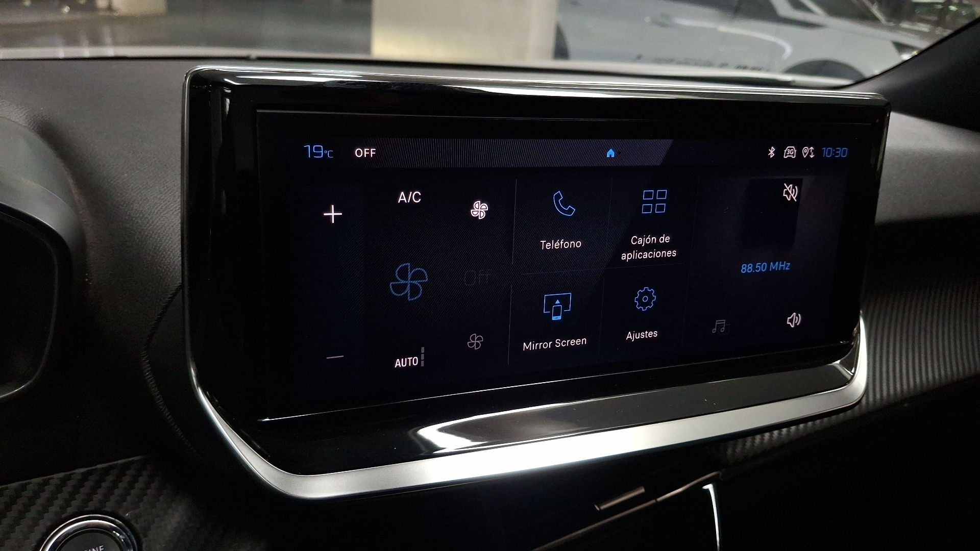 Peugeot 2008 — foto 10 de 16