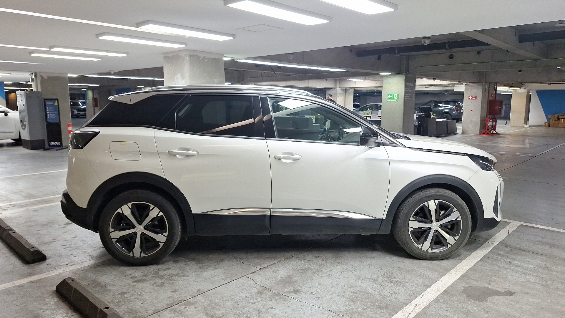 Peugeot 3008 — foto 5 de 15