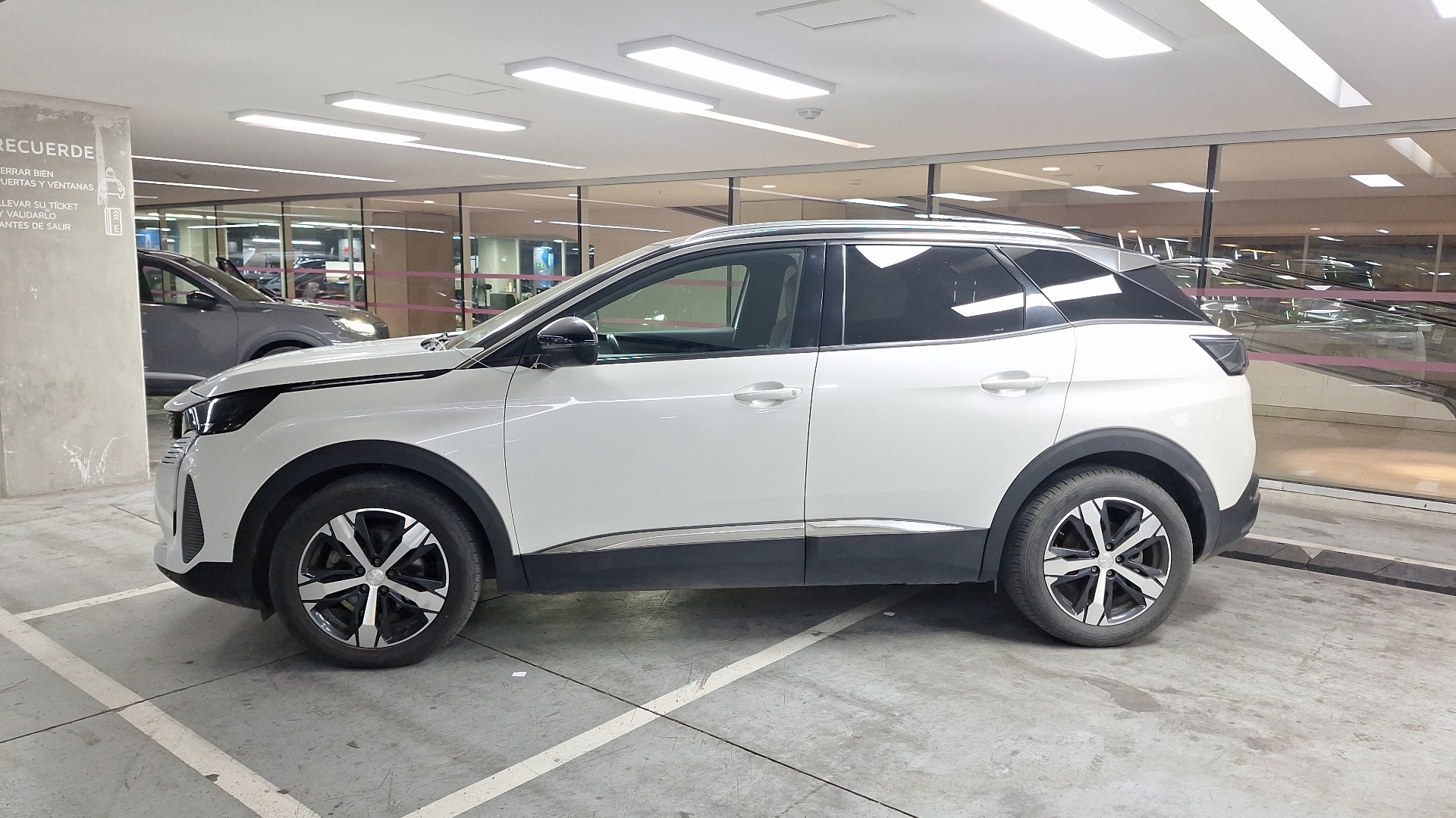 Peugeot 3008 — foto 2 de 15