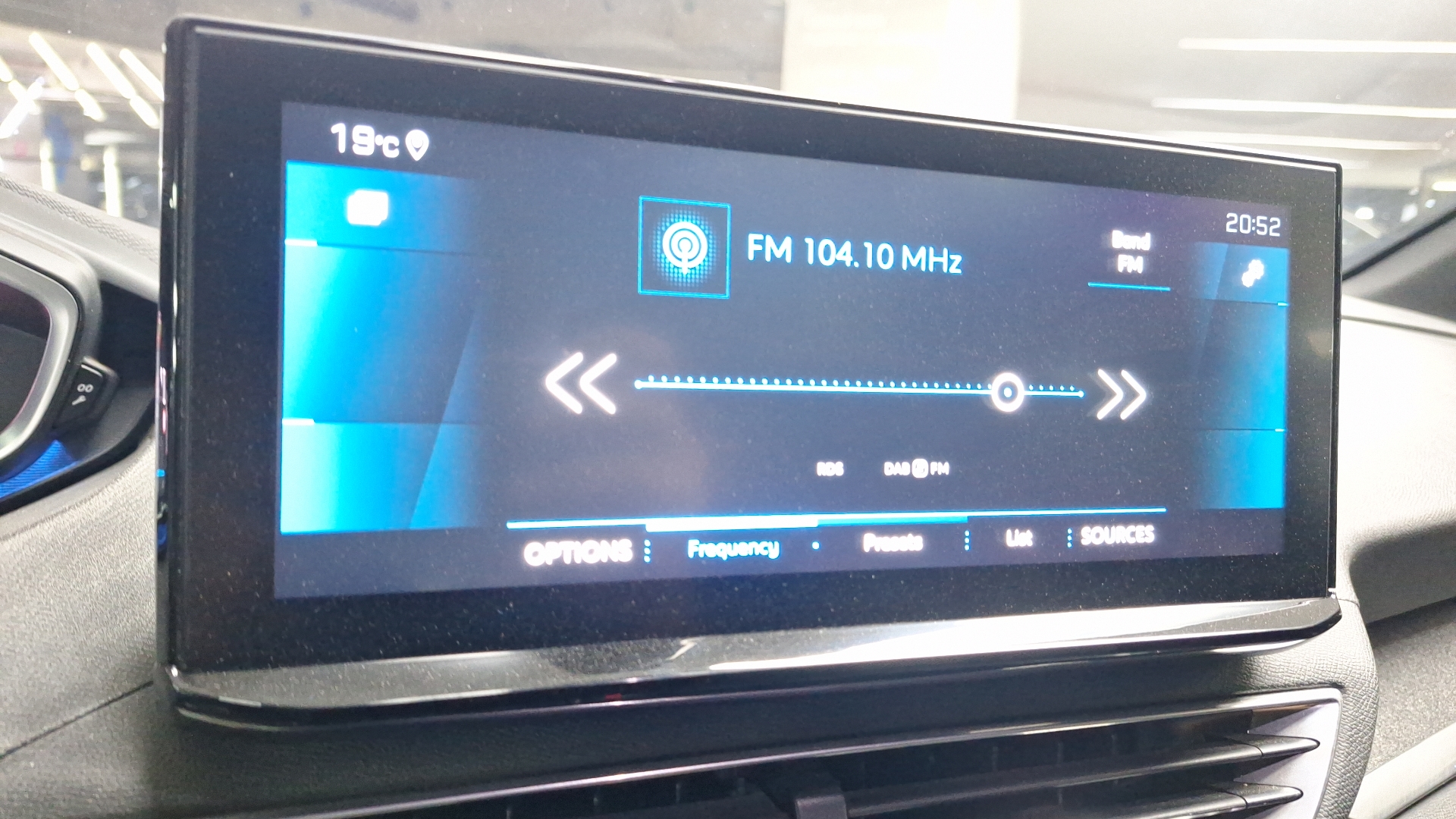 Peugeot 3008 — foto 10 de 15