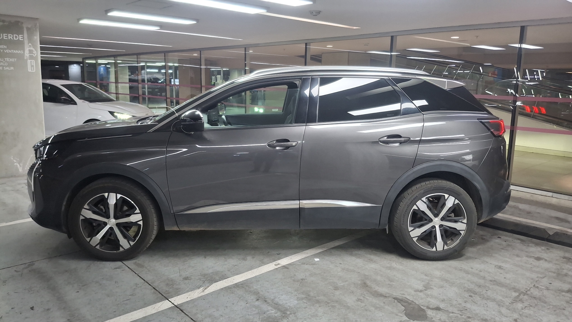 Peugeot 3008 — foto 7 de 16