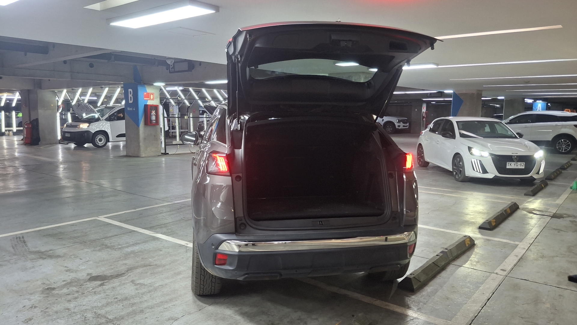 Peugeot 3008 — foto 6 de 16