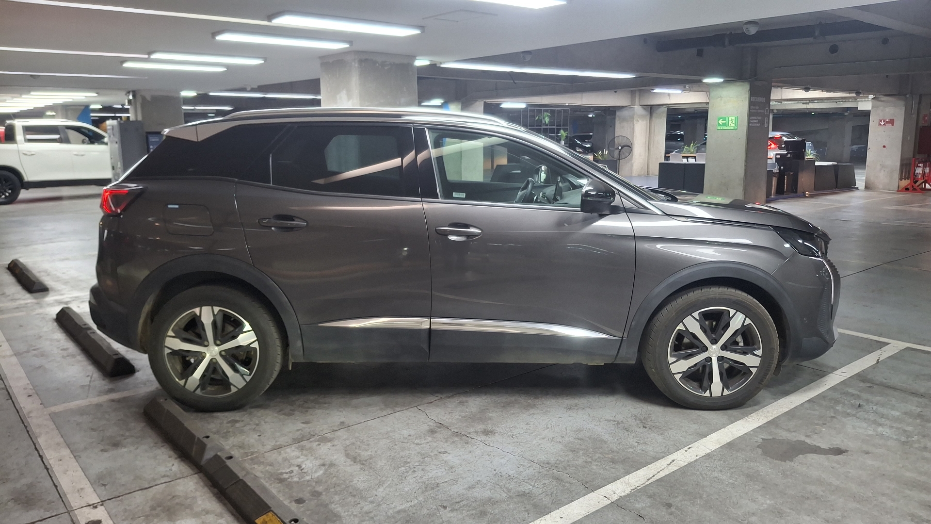 Peugeot 3008 — foto 4 de 16