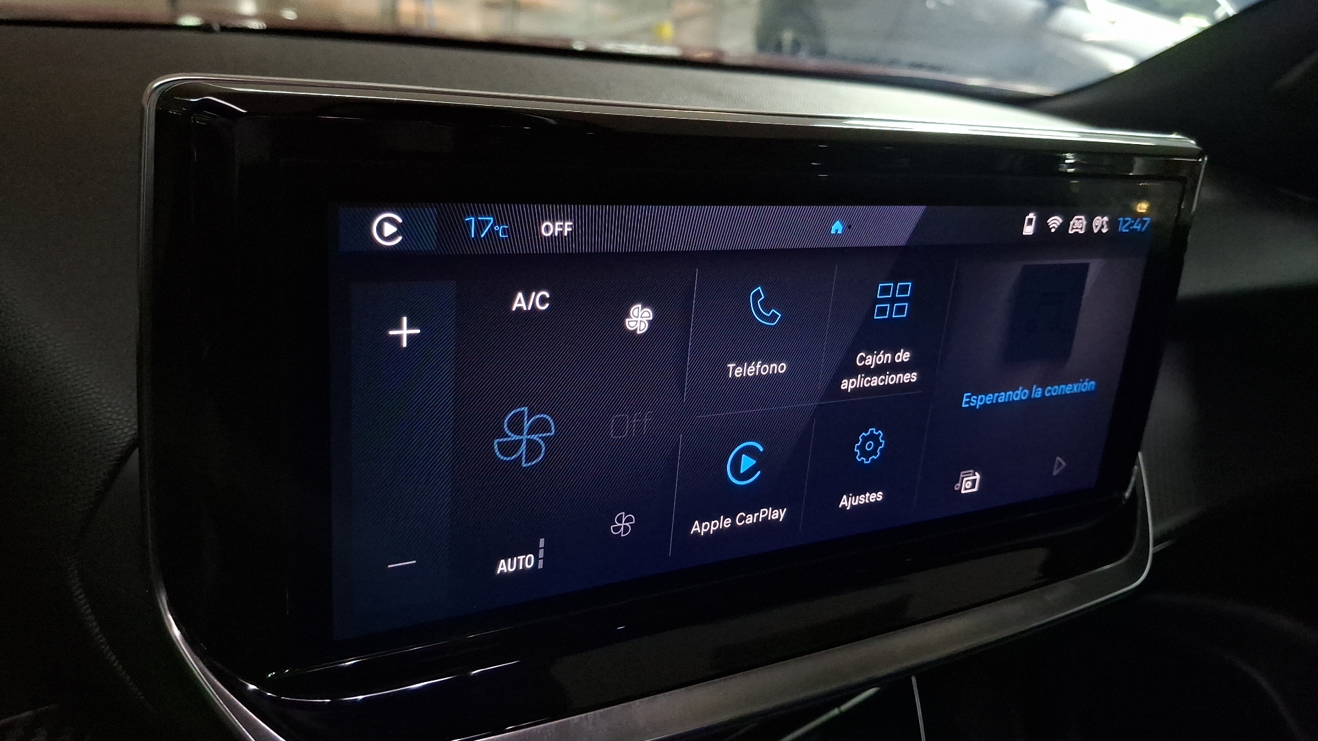 Peugeot 2008 — foto 10 de 16