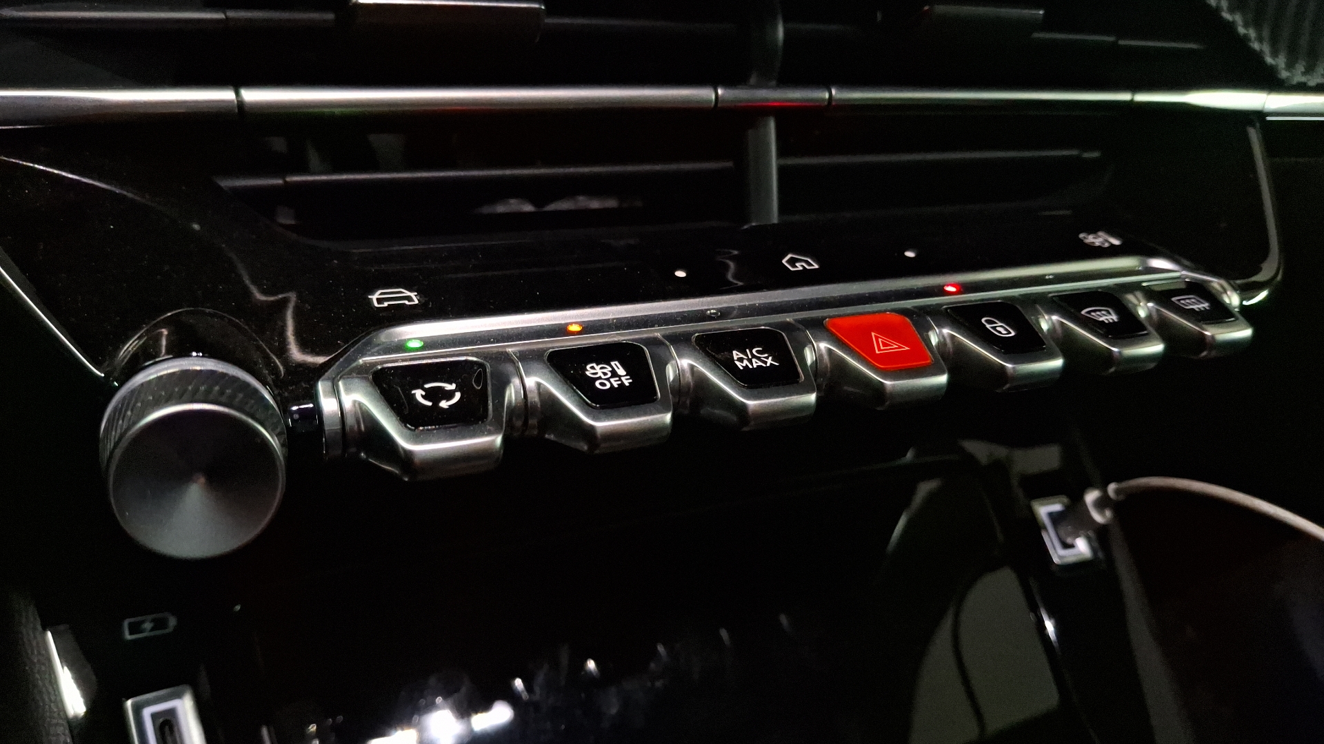 Peugeot 2008 — foto 15 de 16
