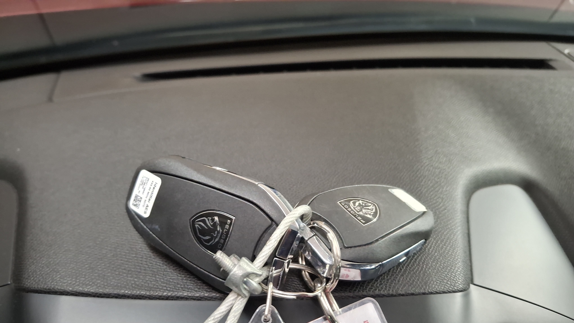 Peugeot 2008 — foto 16 de 16