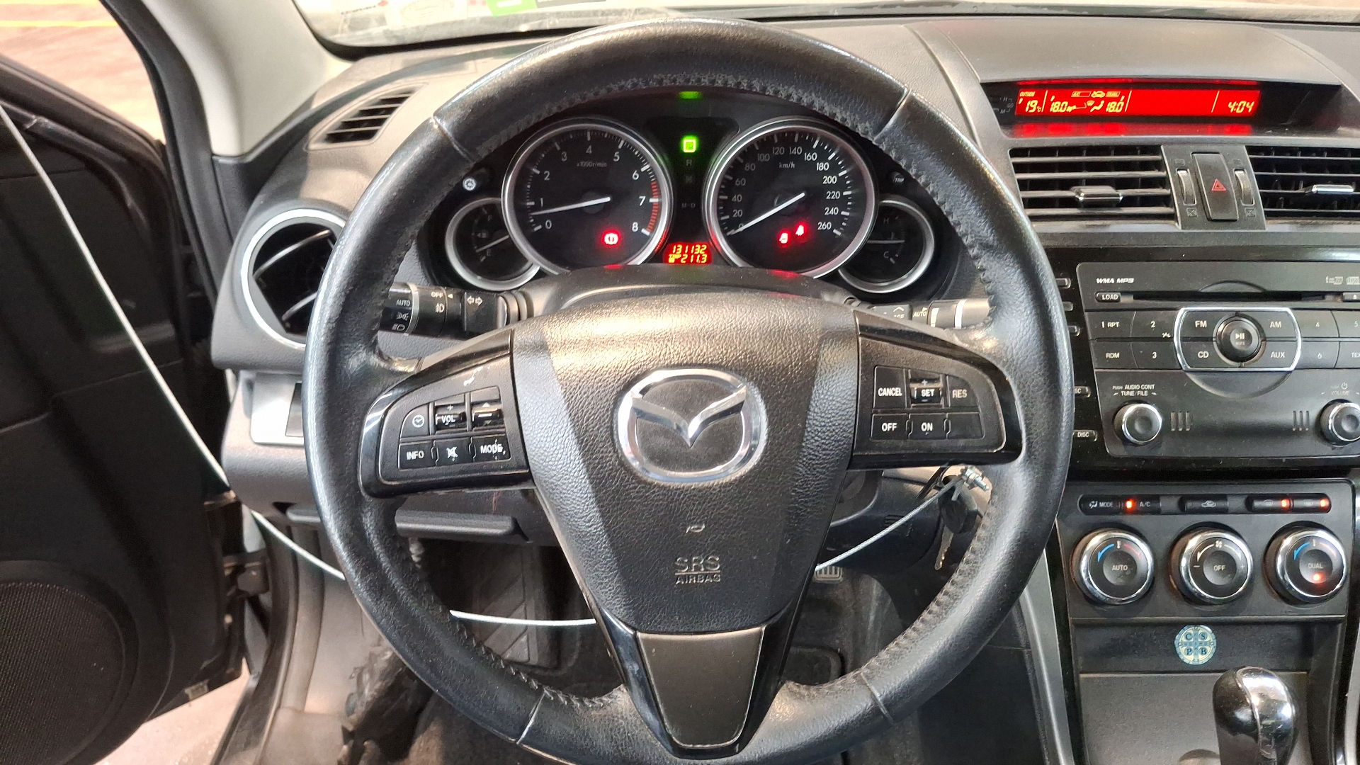 Mazda 6 — foto 8 de 15