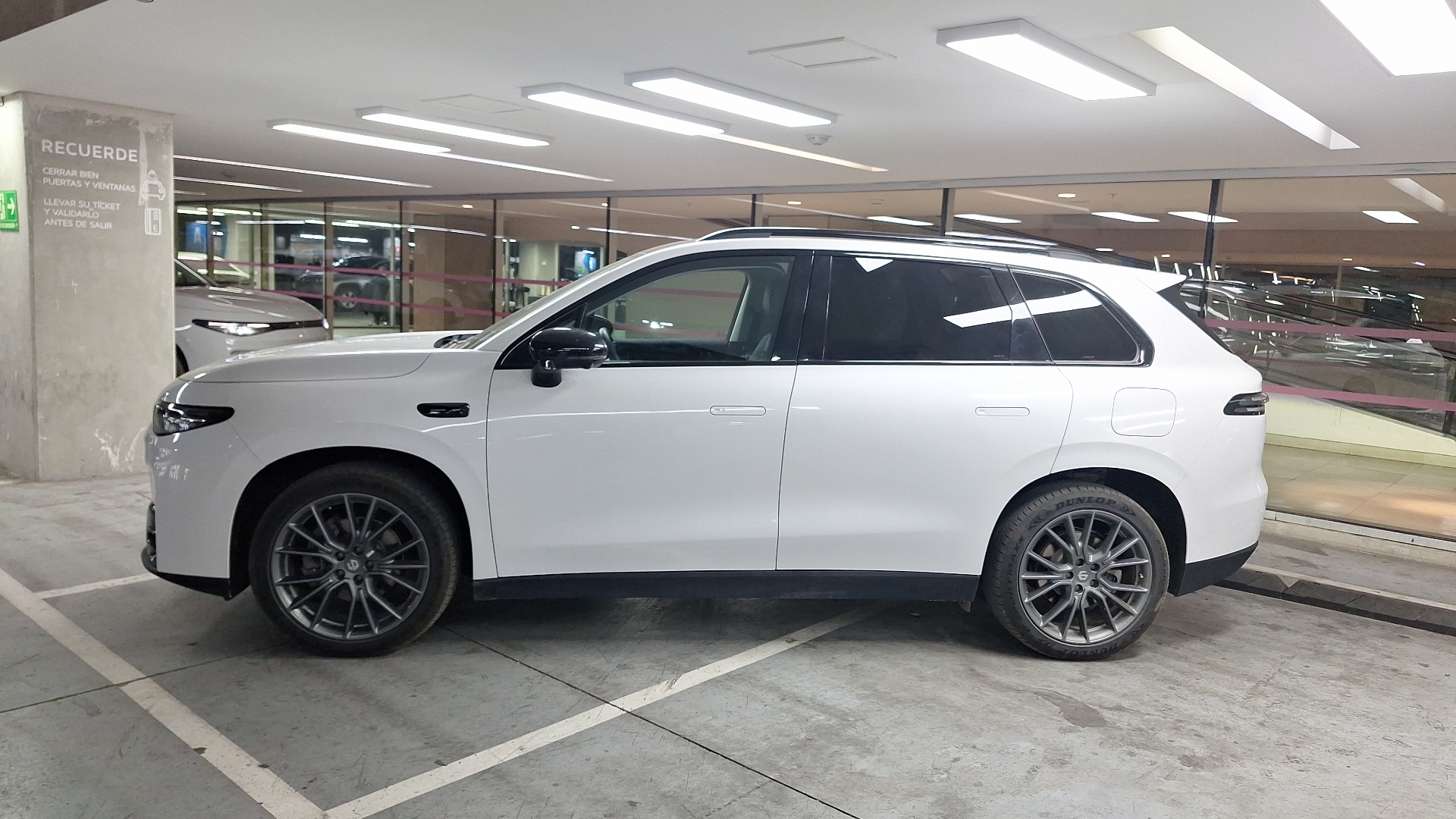 Leapmotor C10 — foto 2 de 16