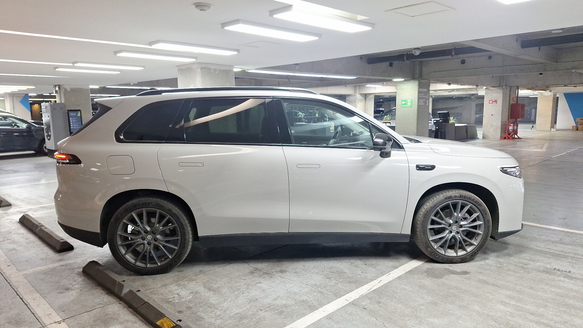 Leapmotor C10 — foto 5 de 16