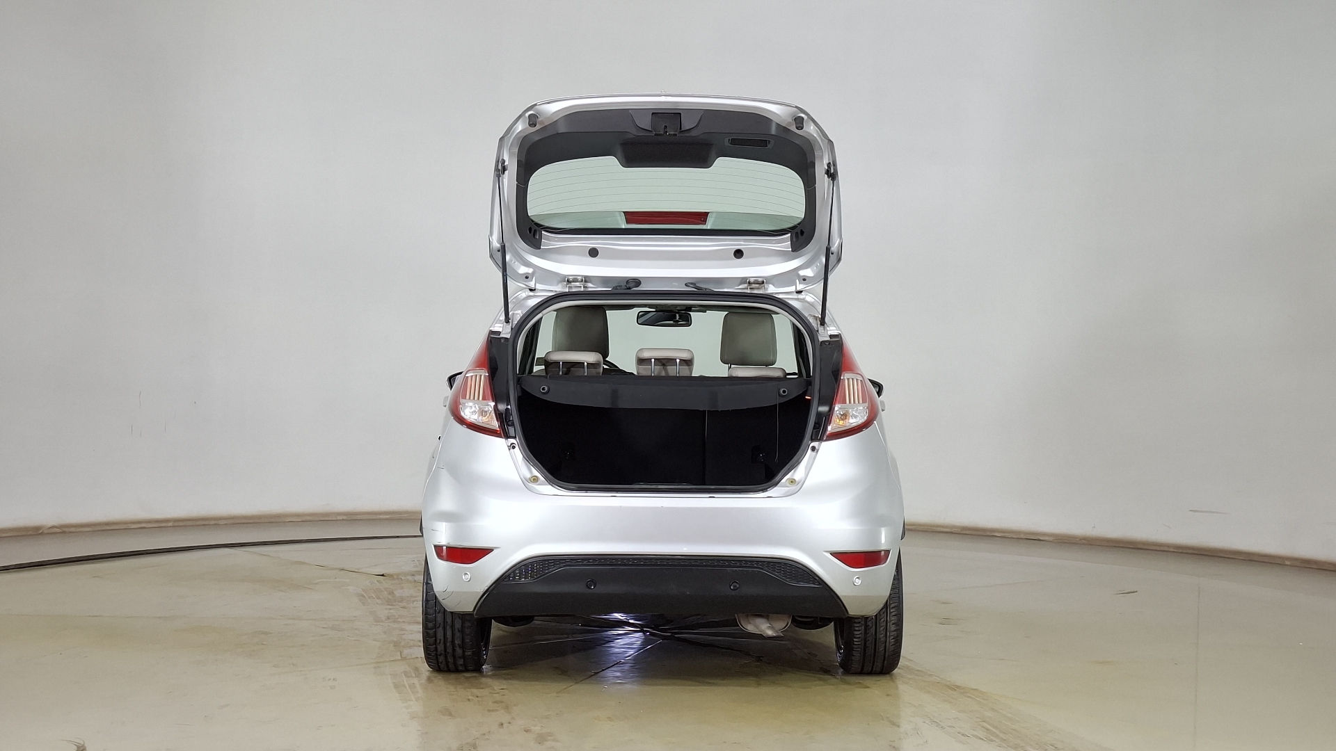 Ford Fiesta — foto 6 de 16