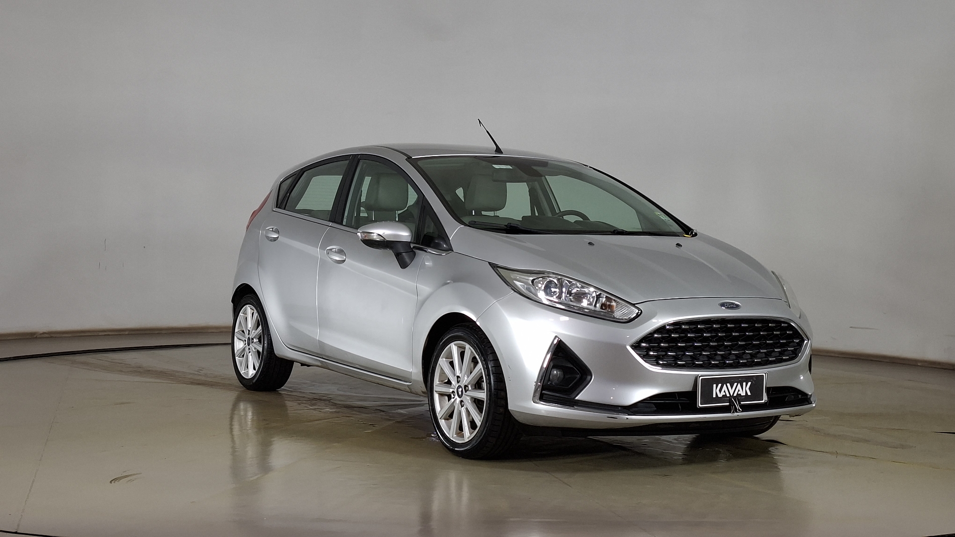 Ford Fiesta — foto 3 de 16