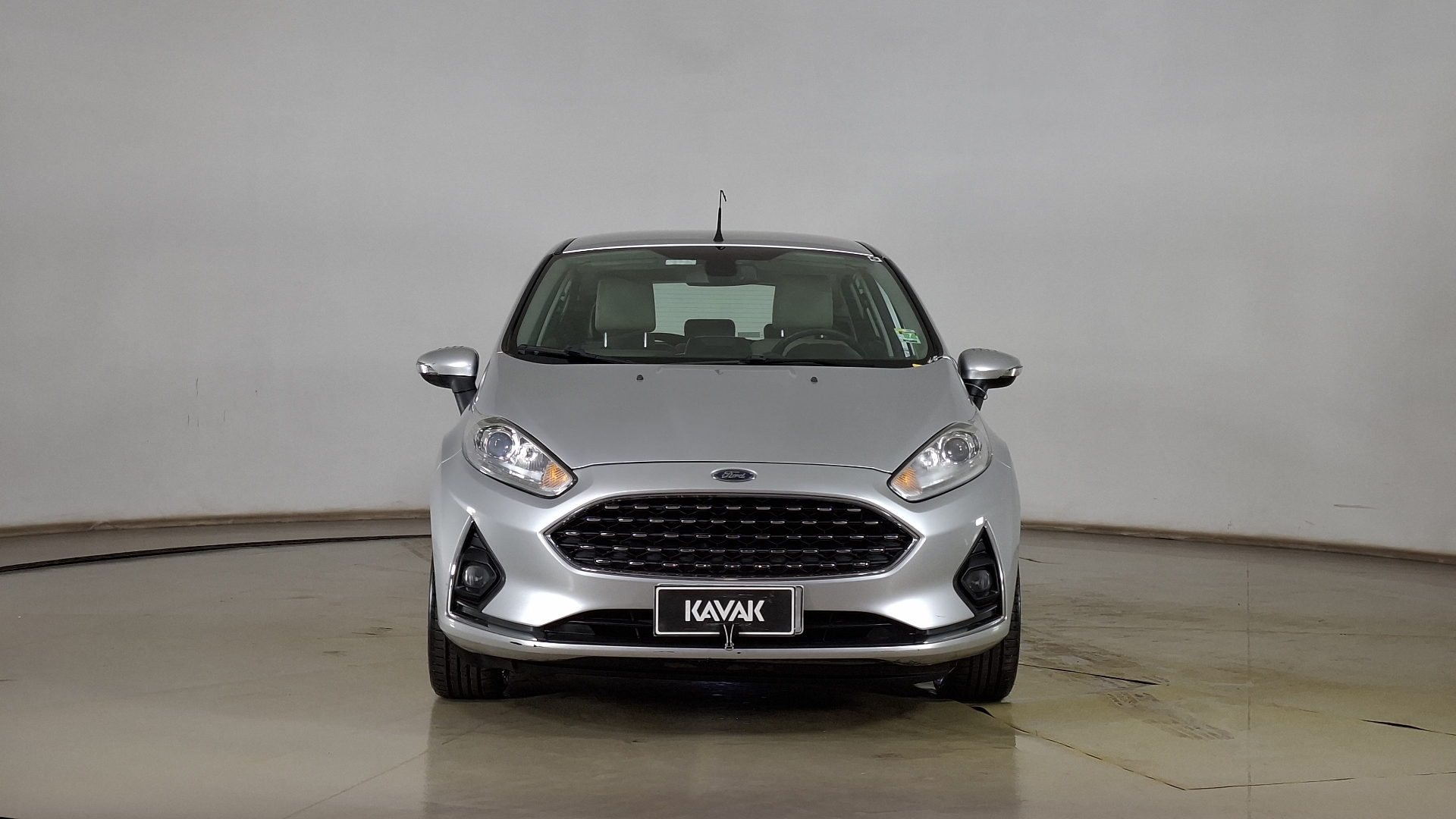 Ford Fiesta — foto 2 de 16