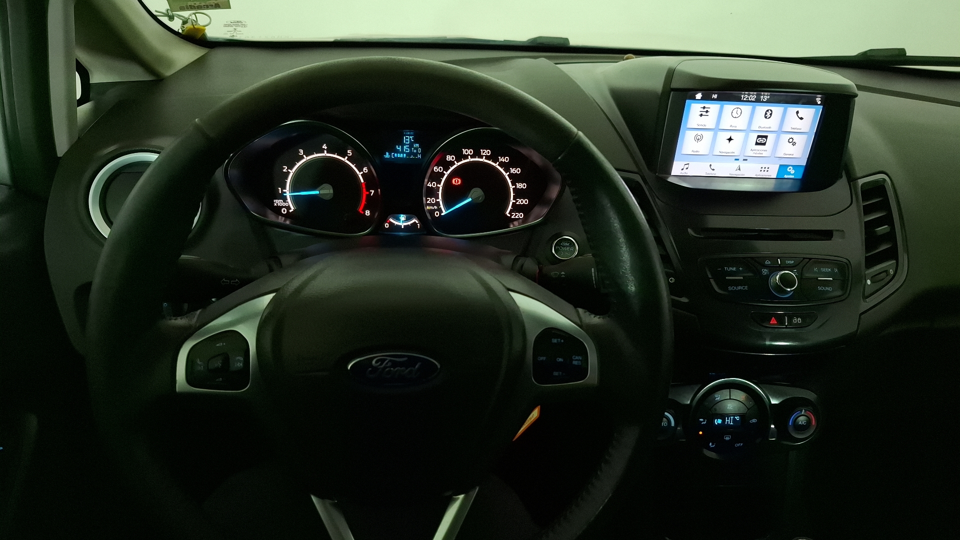 Ford Fiesta — foto 8 de 16
