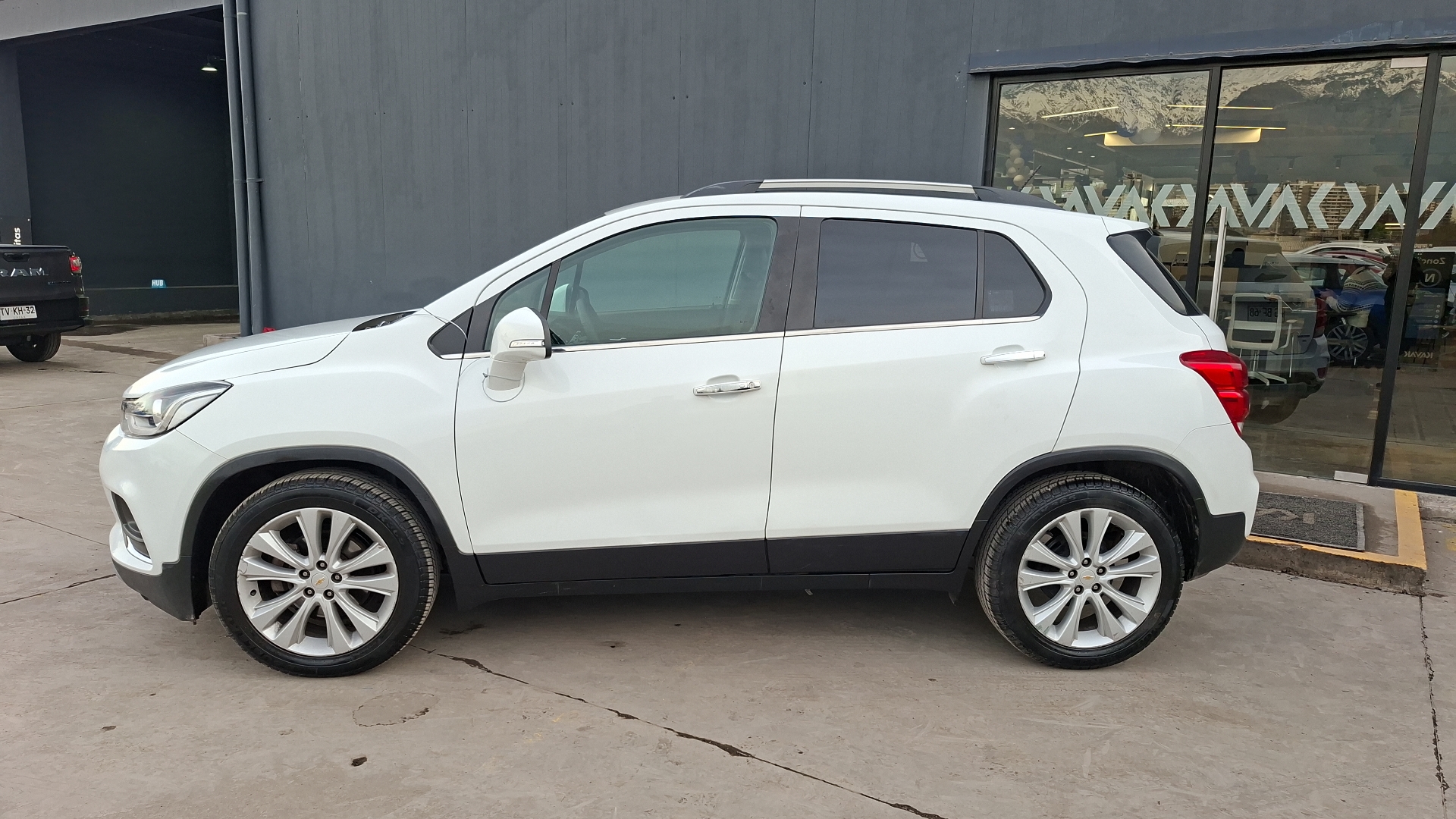 Chevrolet Tracker — foto 2 de 15
