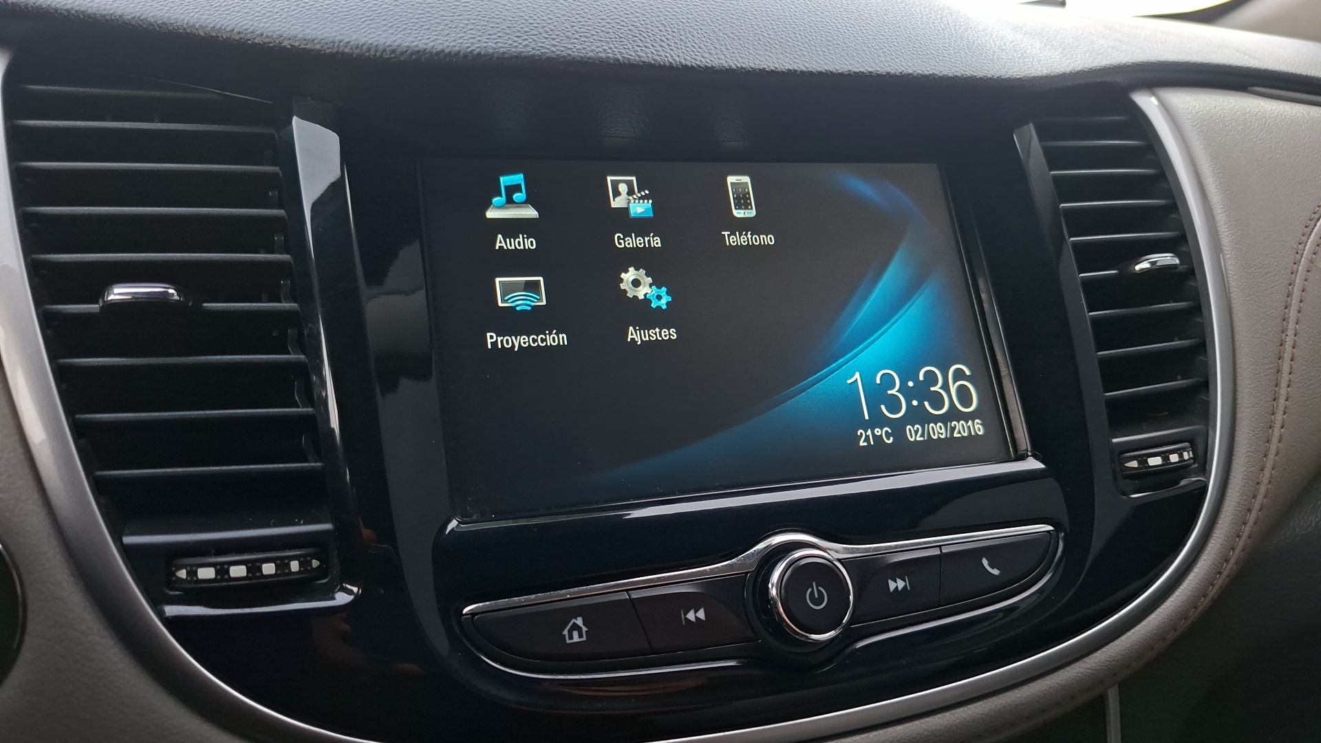 Chevrolet Tracker — foto 10 de 15