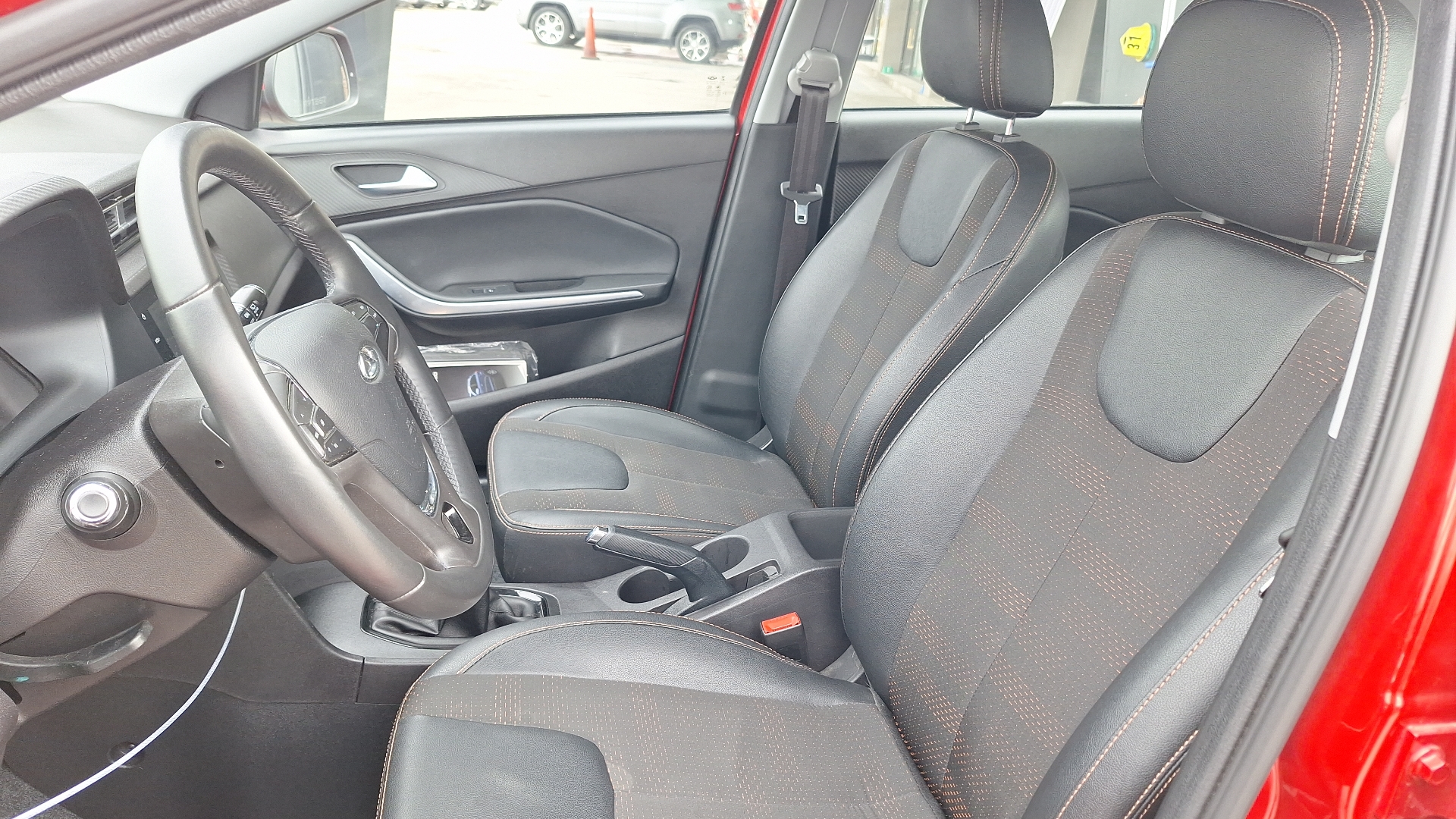 Chery Tiggo 2 — foto 14 de 15