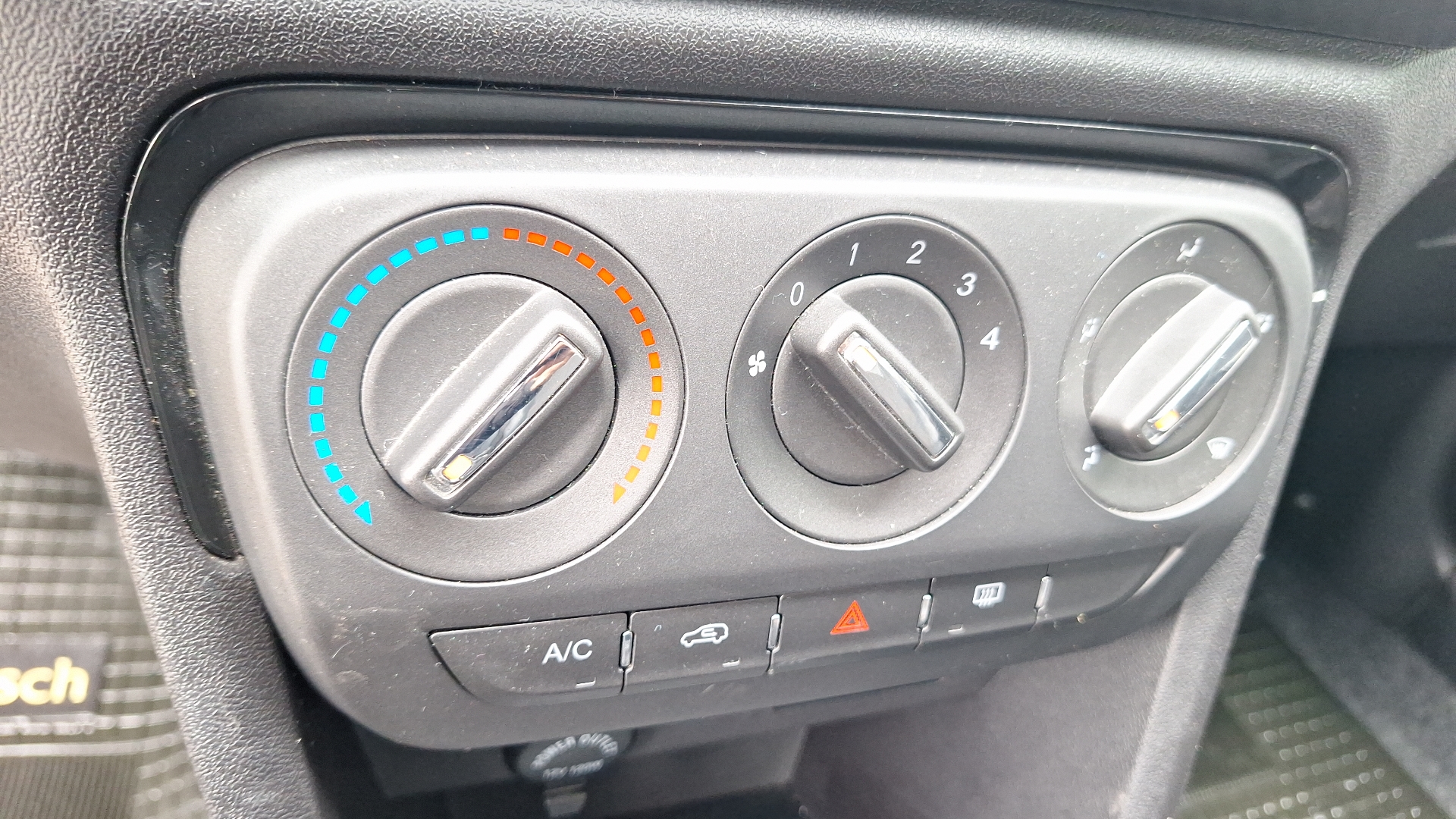 Chery Tiggo 2 — foto 15 de 15