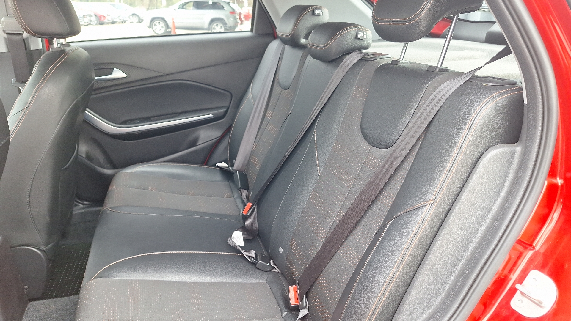 Chery Tiggo 2 — foto 13 de 15