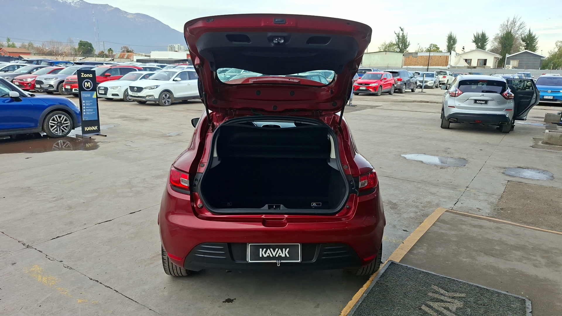 Renault Clio — foto 4 de 14