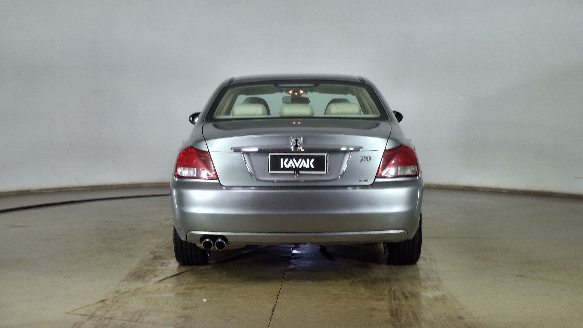 MG 750 — foto 5 de 16